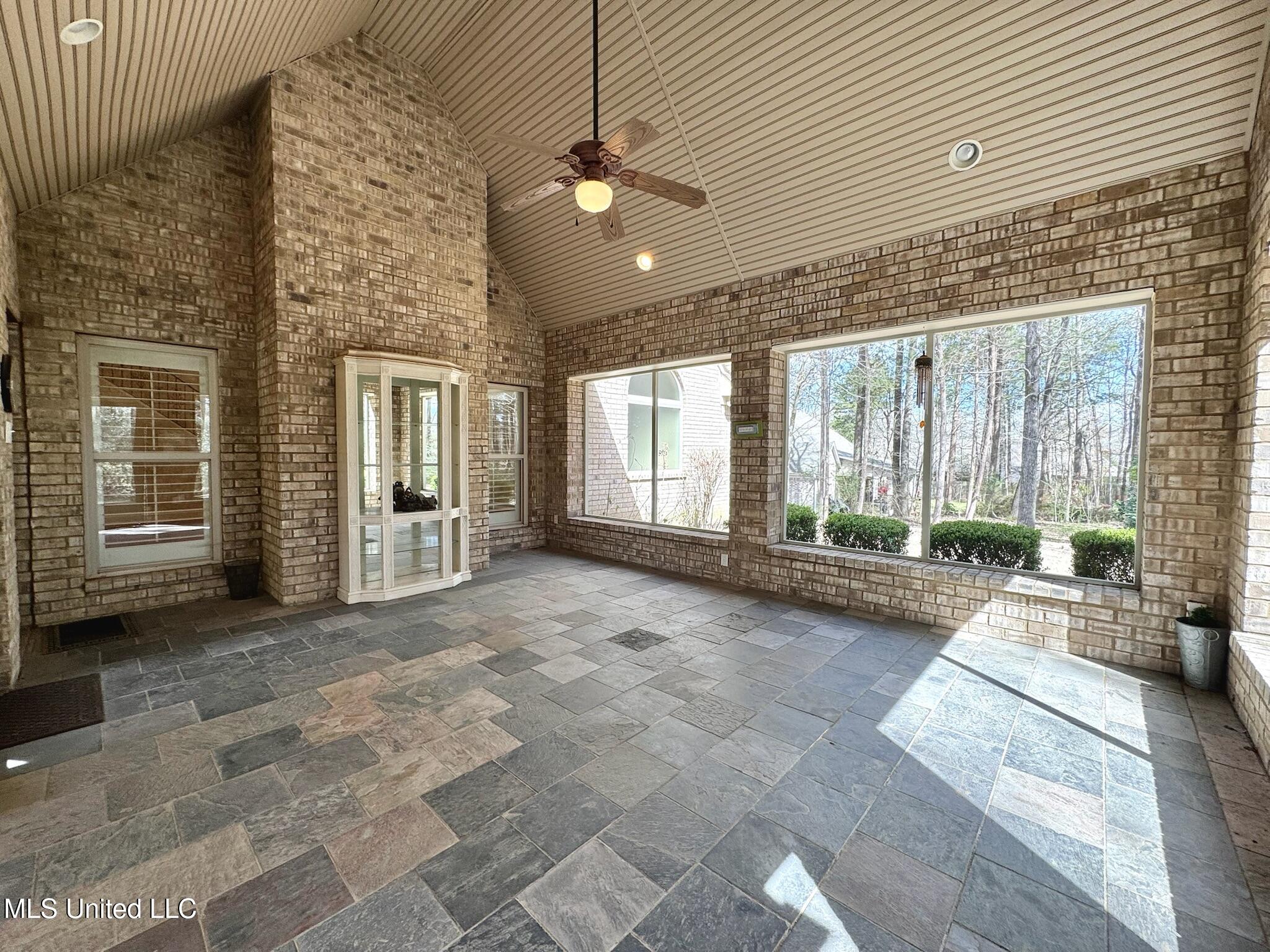 5701 Burlington Lane, Olive Branch, Mississippi image 43