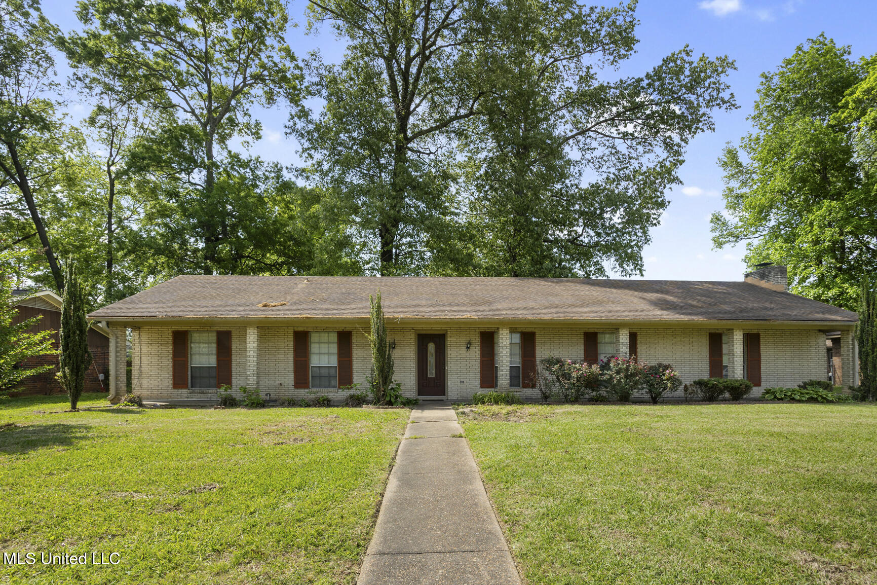 221 Northgate Boulevard, Jackson, Mississippi image 2