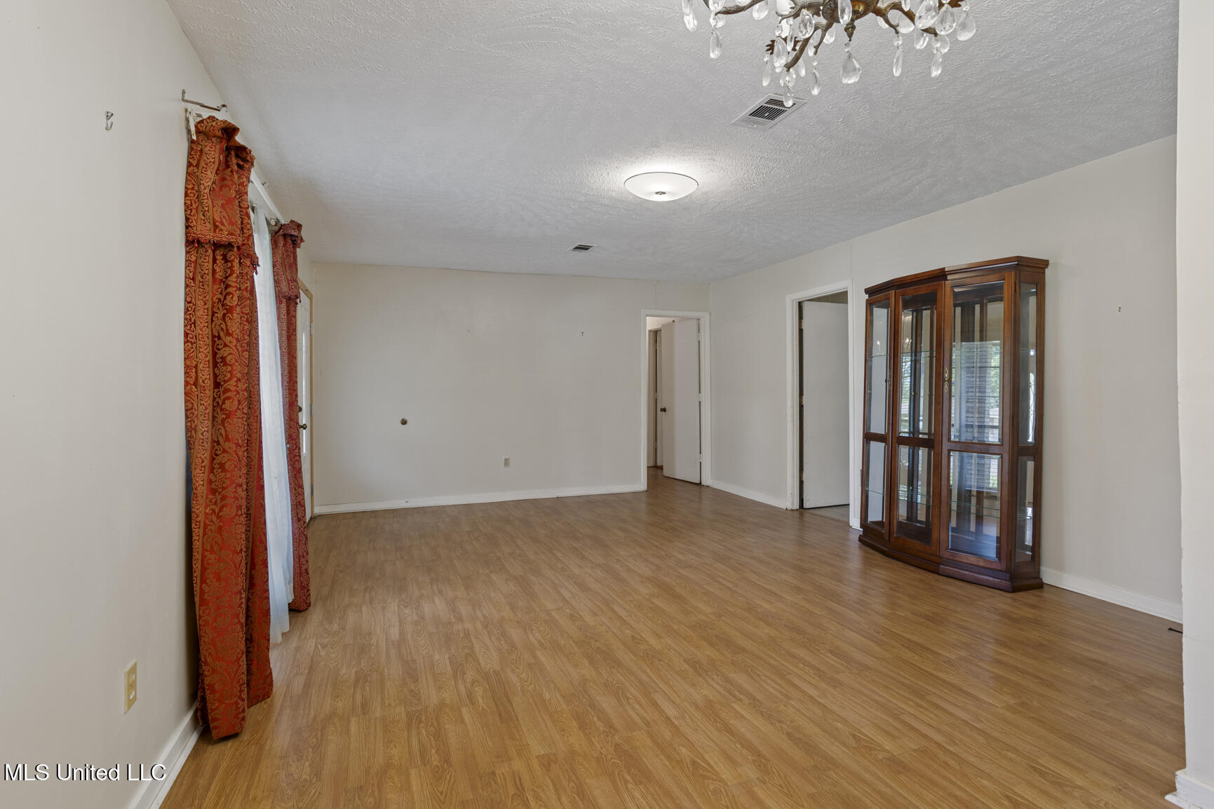 221 Northgate Boulevard, Jackson, Mississippi image 6