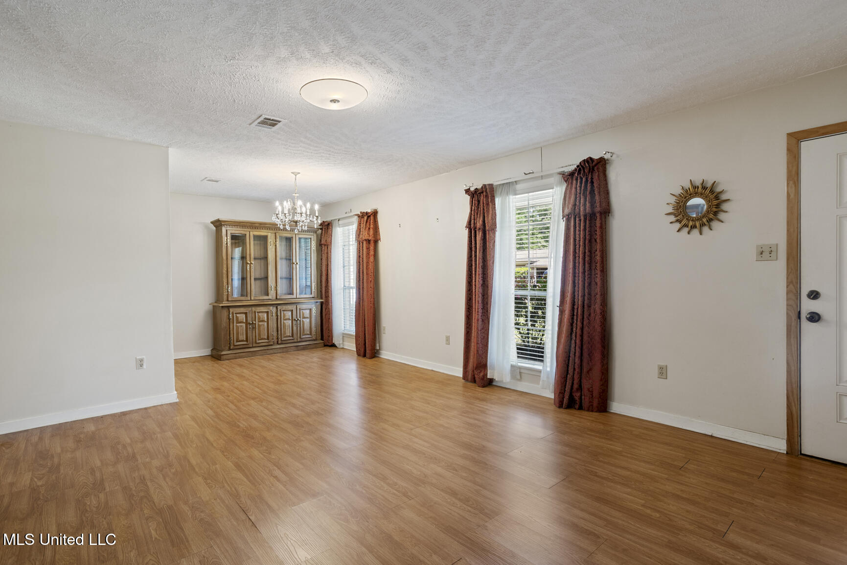 221 Northgate Boulevard, Jackson, Mississippi image 5