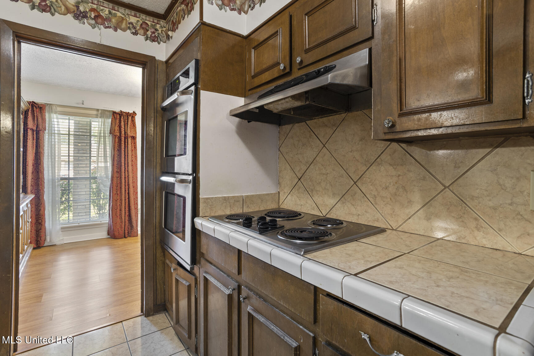 221 Northgate Boulevard, Jackson, Mississippi image 9