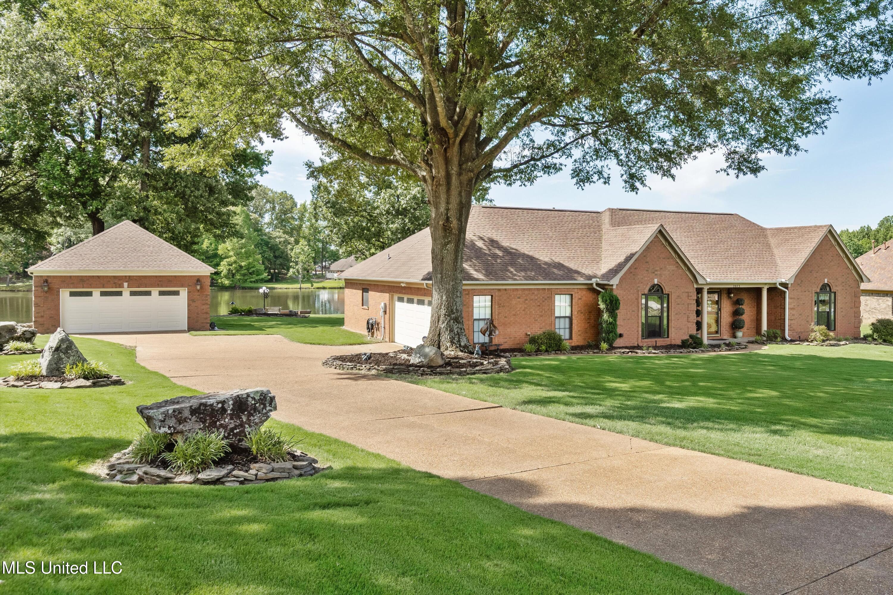 2075 Wood Hill Drive, Horn Lake, Mississippi image 4