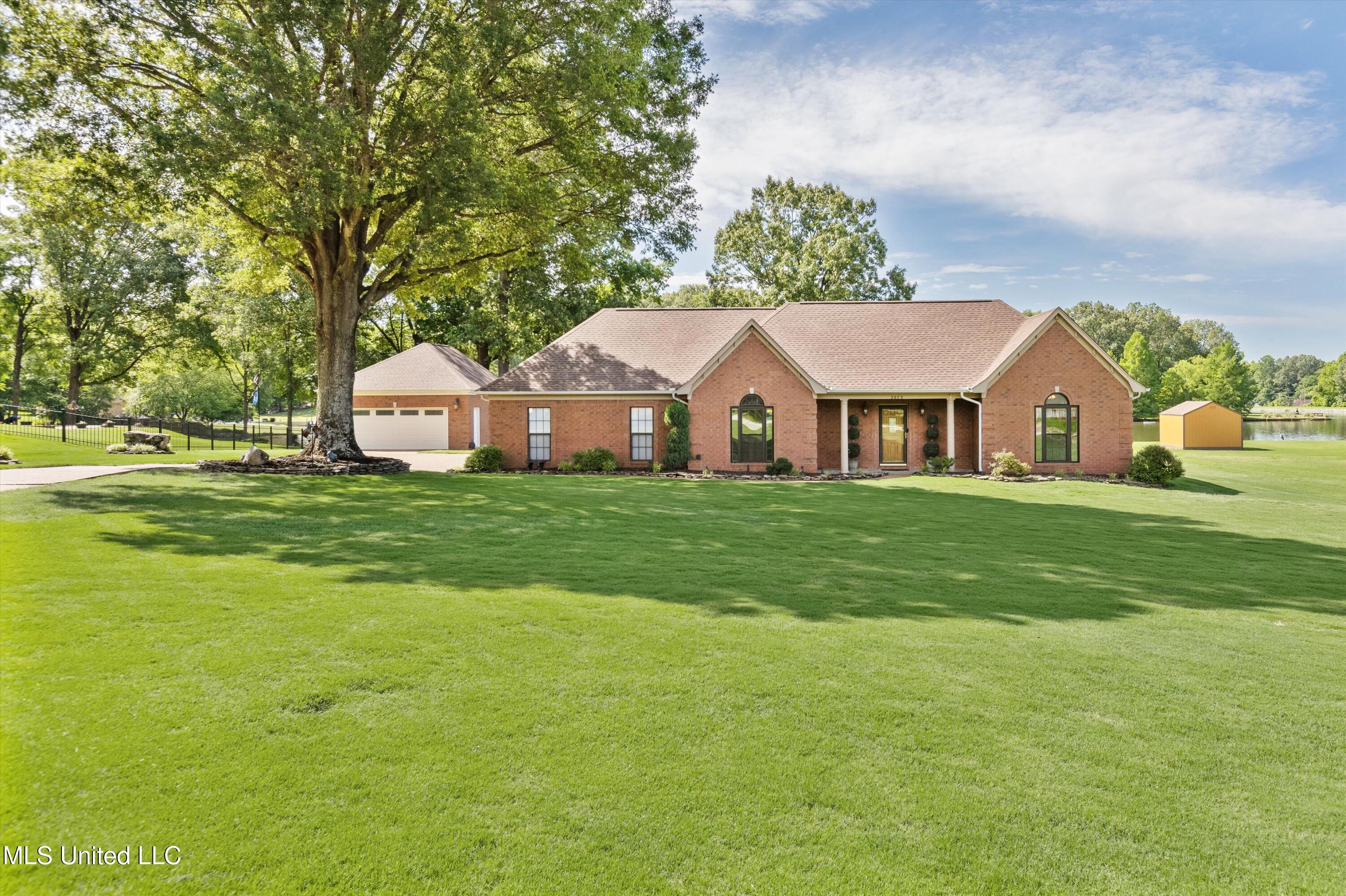 2075 Wood Hill Drive, Horn Lake, Mississippi image 3