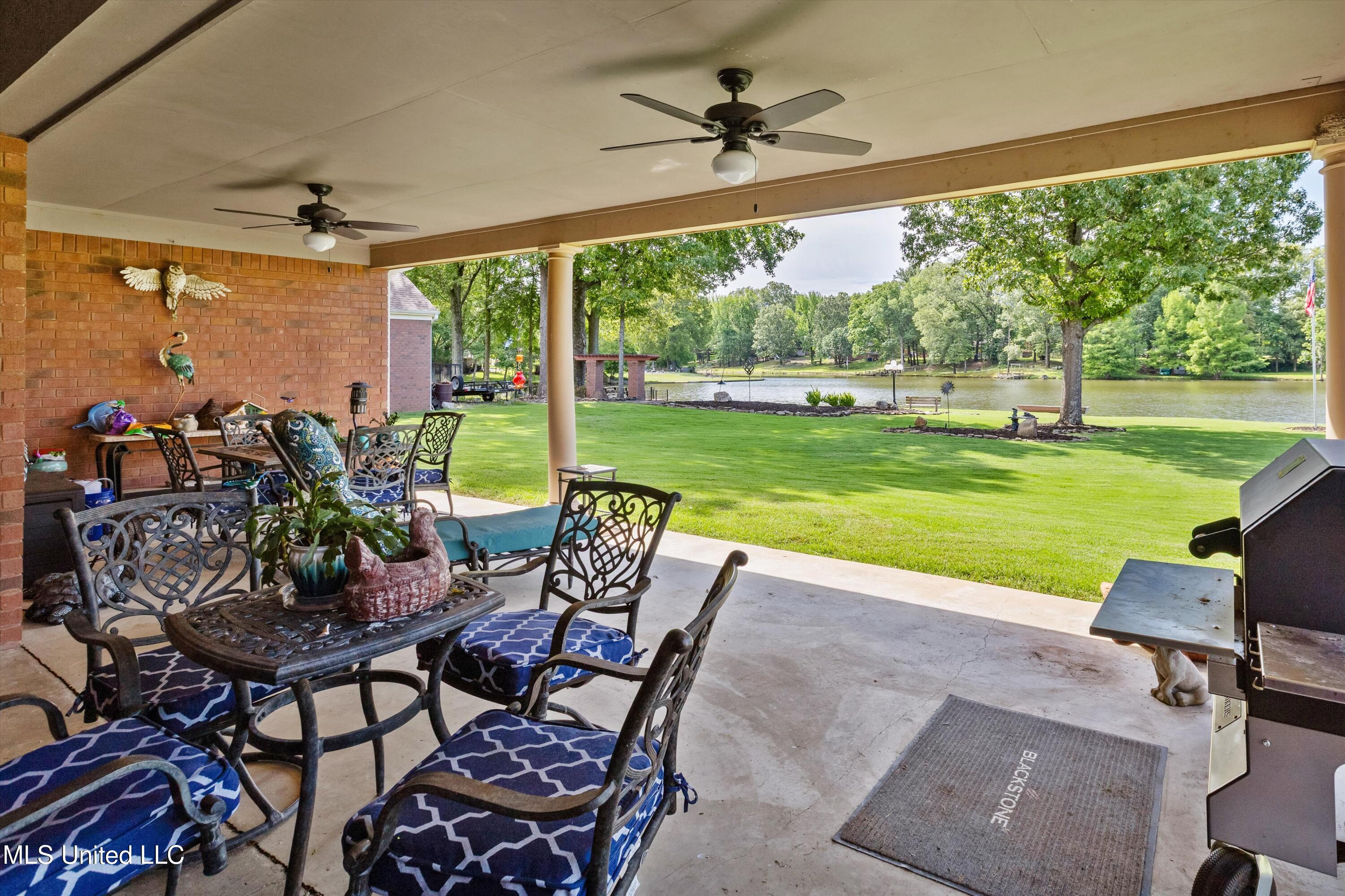 2075 Wood Hill Drive, Horn Lake, Mississippi image 24