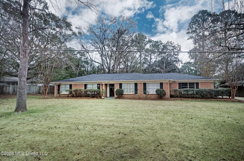 Homes For Sale - 219 Rollingwood Drive<br/> Jackson, MS 39211