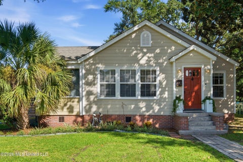 Homes For Rent - 2216 Broadmoor Place<br/> Gulfport, MS 39501