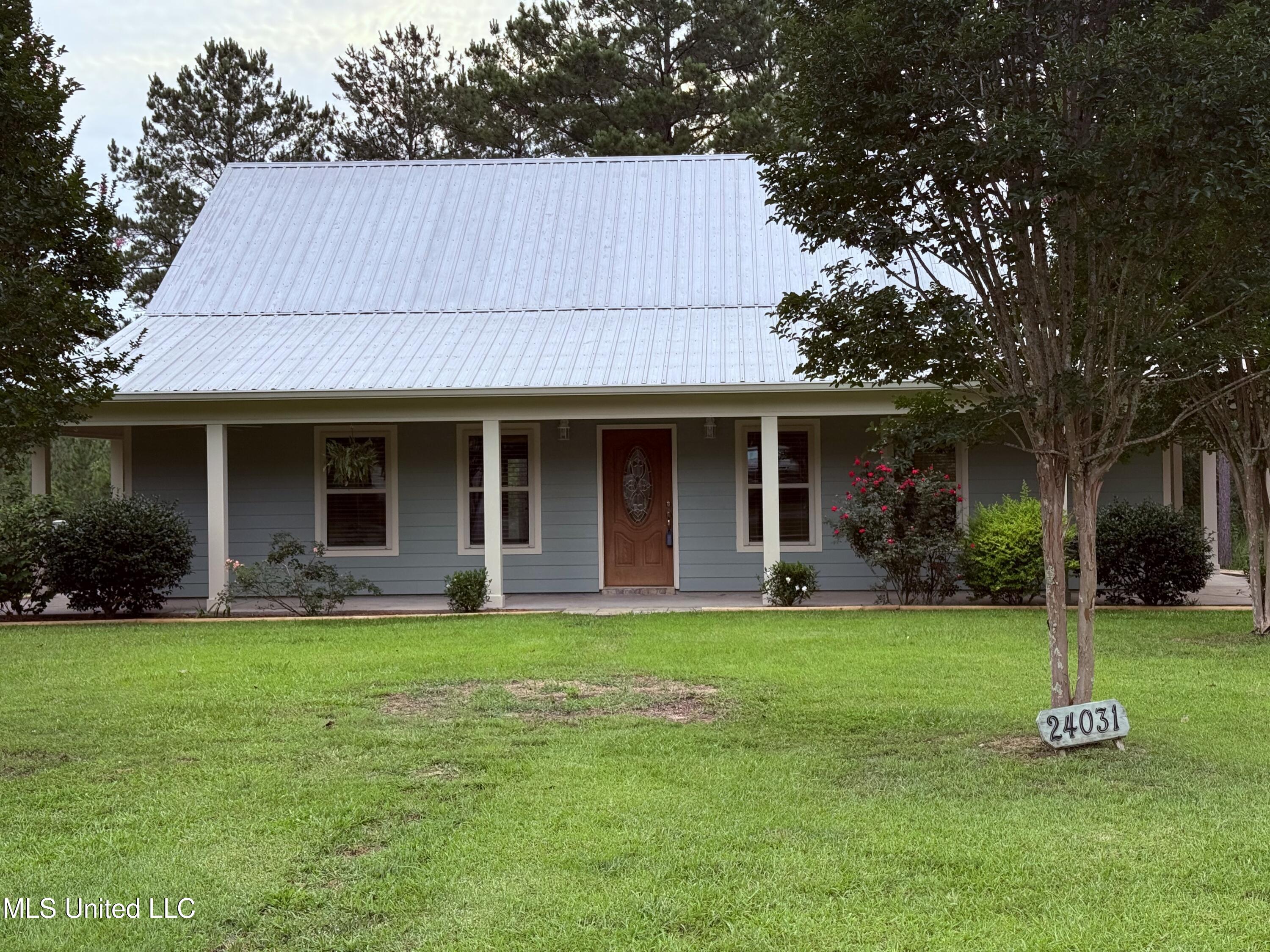 24031 Old River Road, Vancleave, Mississippi image 2