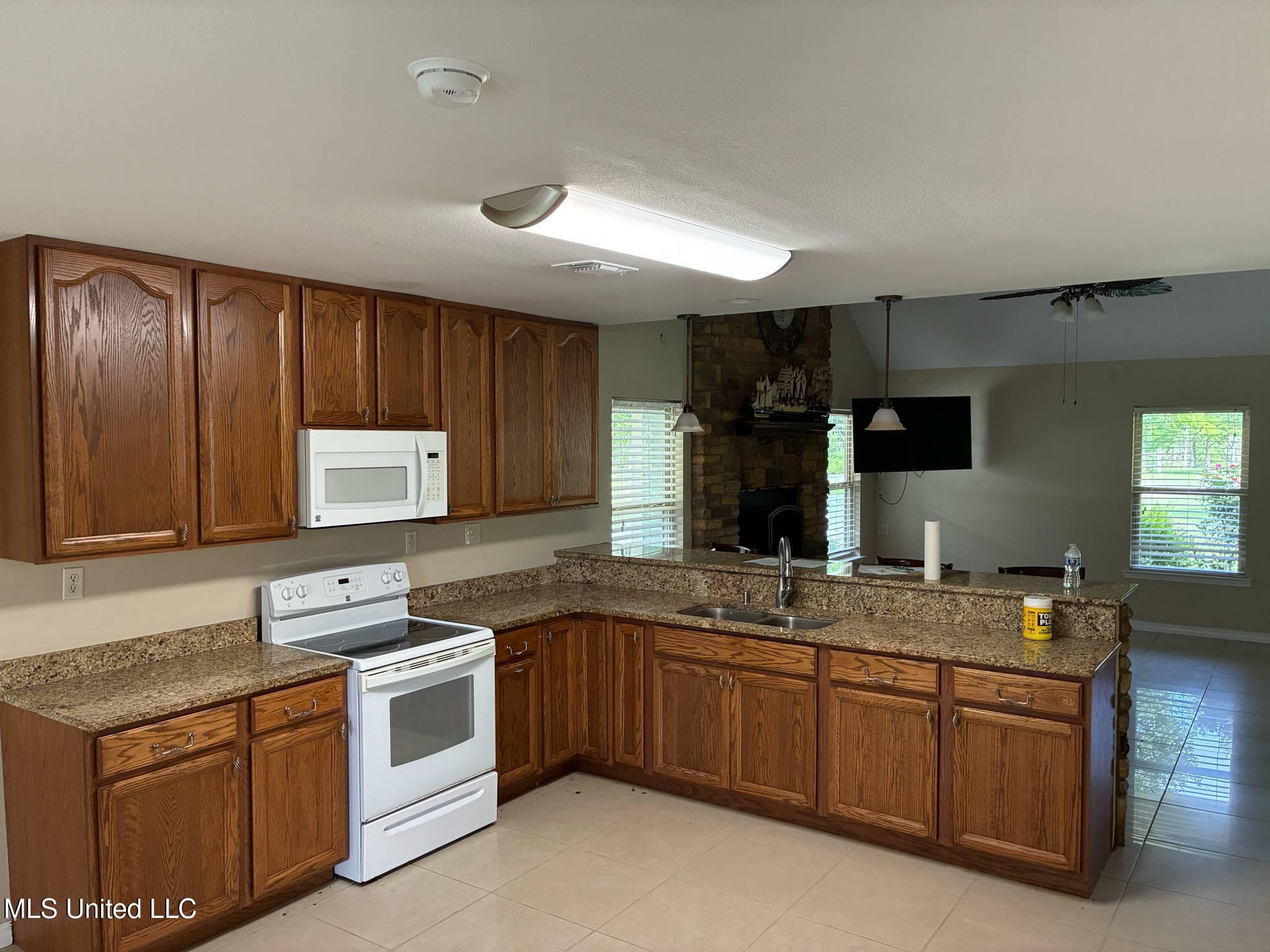 24031 Old River Road, Vancleave, Mississippi image 4