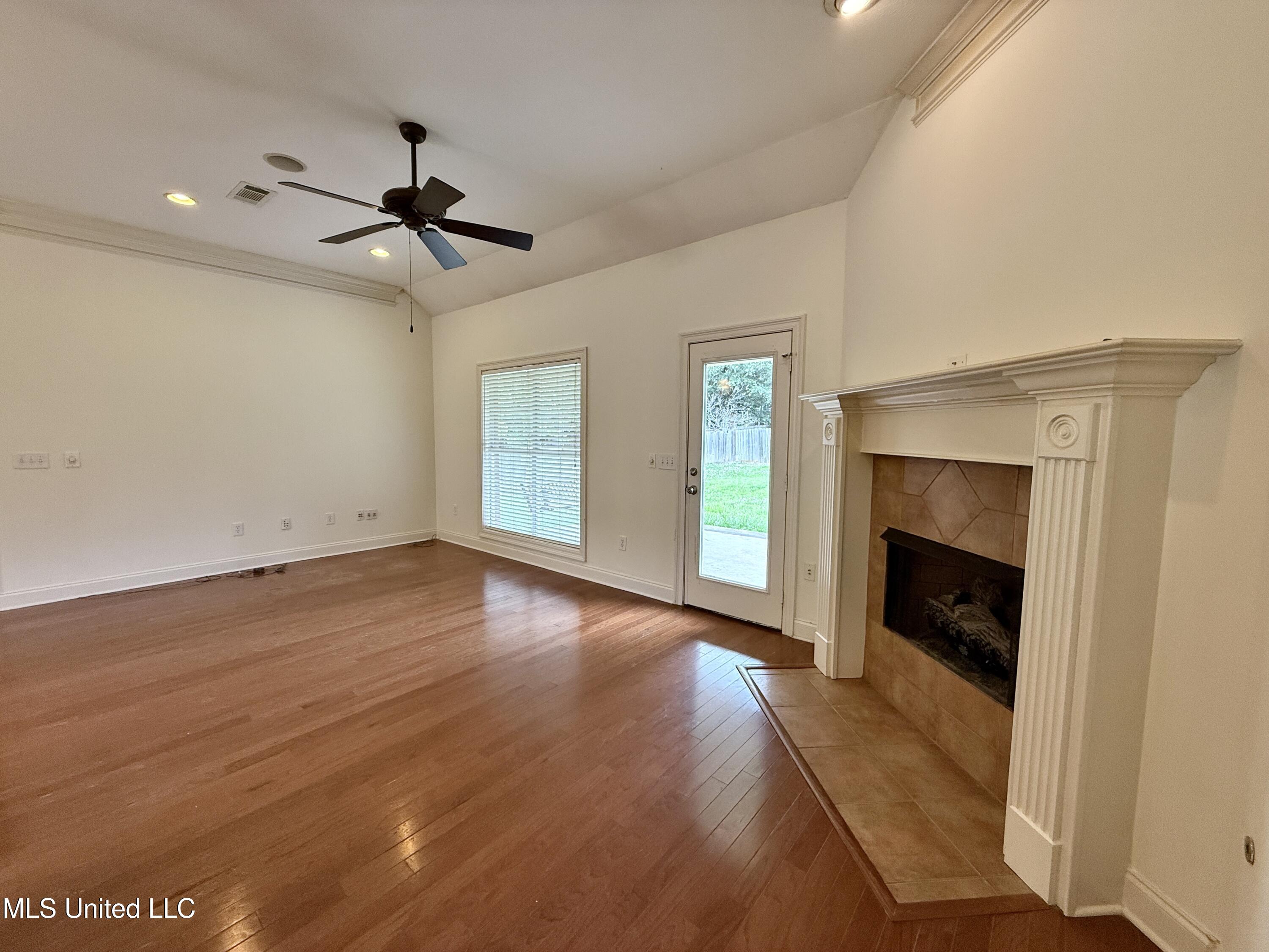 302 Bedford Court, Brandon, Mississippi image 8