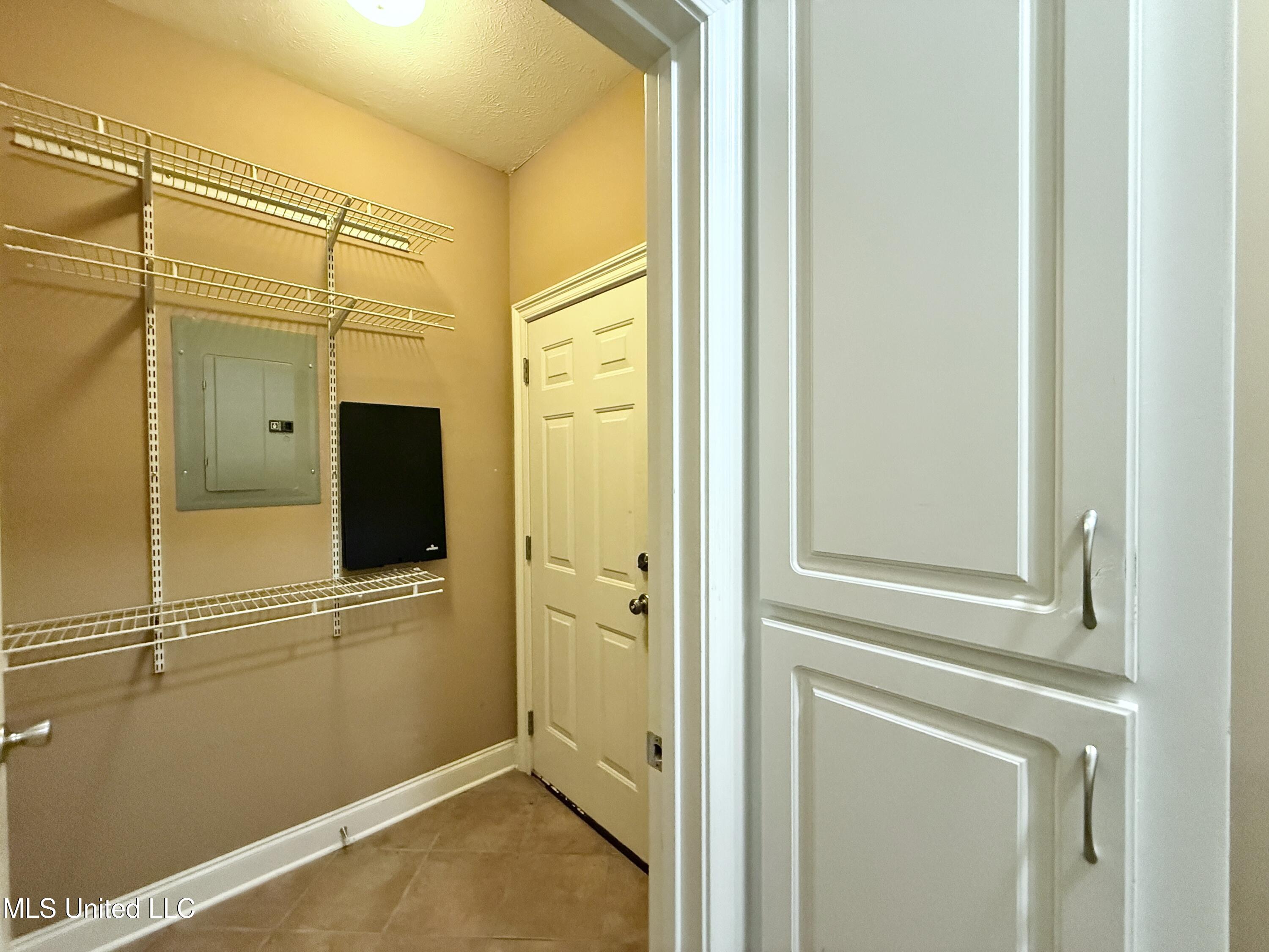 302 Bedford Court, Brandon, Mississippi image 16