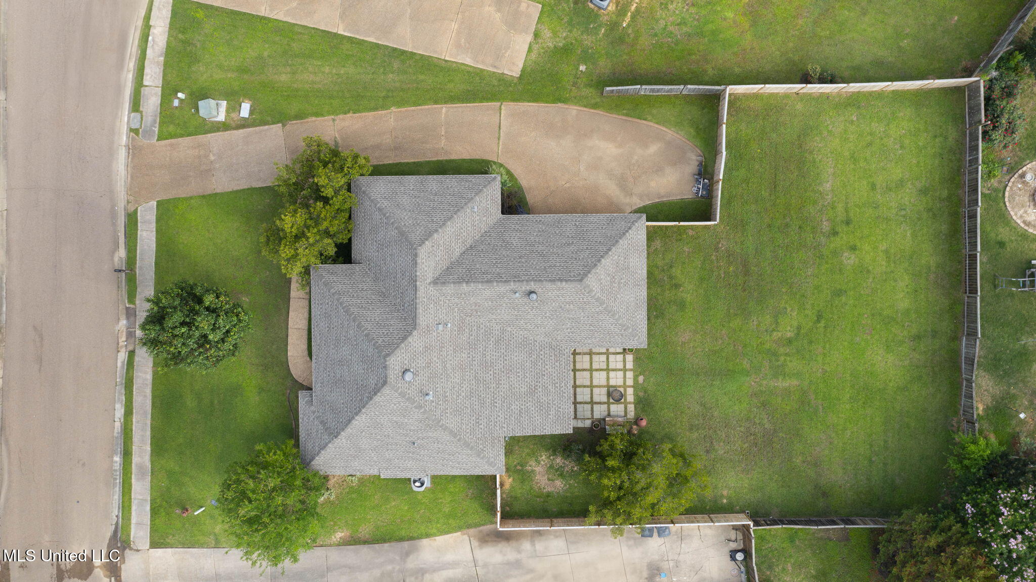 115 Deer Creek Cove, Madison, Mississippi image 9