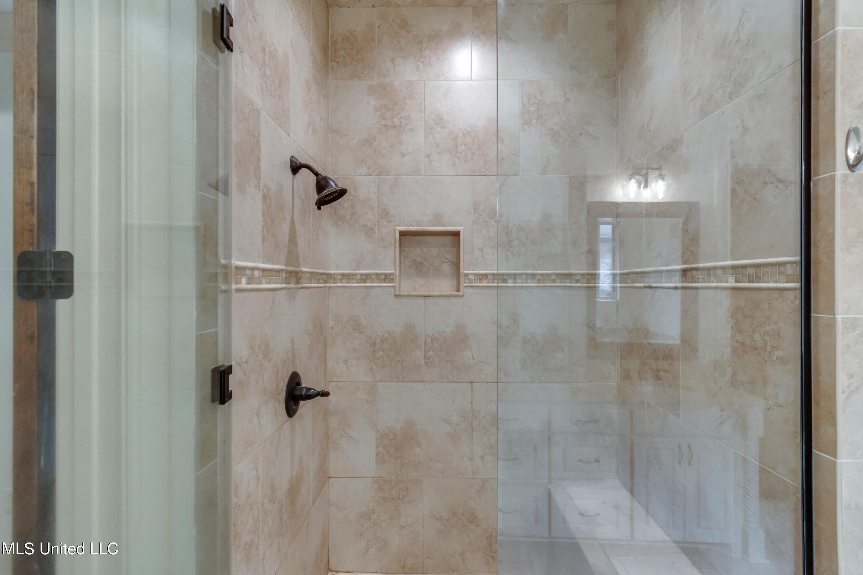 Madison, Mississippi 39110, United States, 4 Bedrooms Bedrooms, ,3 BathroomsBathrooms,Residential,Pending,50355