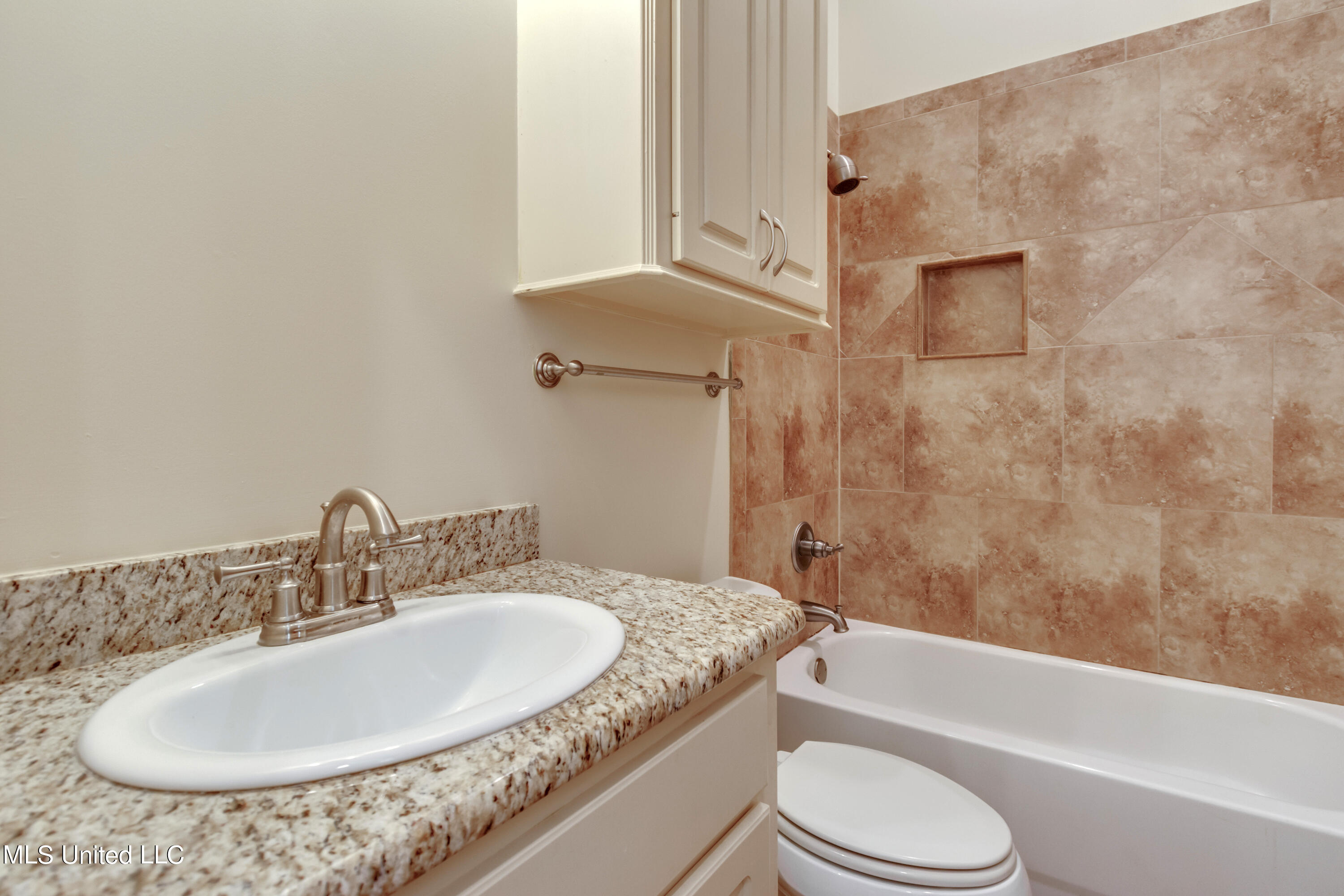 Madison, Mississippi 39110, United States, 4 Bedrooms Bedrooms, ,3 BathroomsBathrooms,Residential,Pending,50355