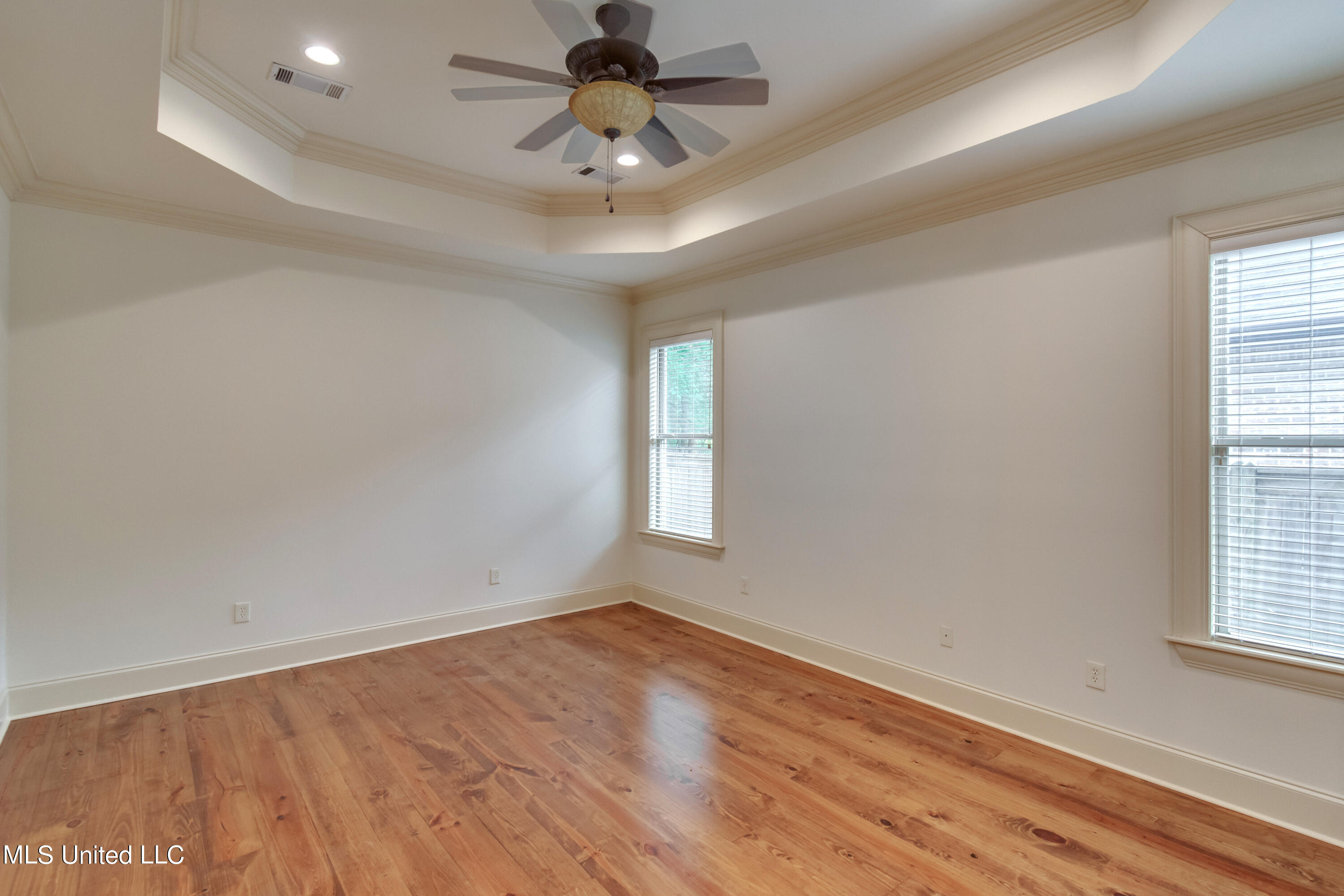 Madison, Mississippi 39110, United States, 4 Bedrooms Bedrooms, ,3 BathroomsBathrooms,Residential,Pending,50355