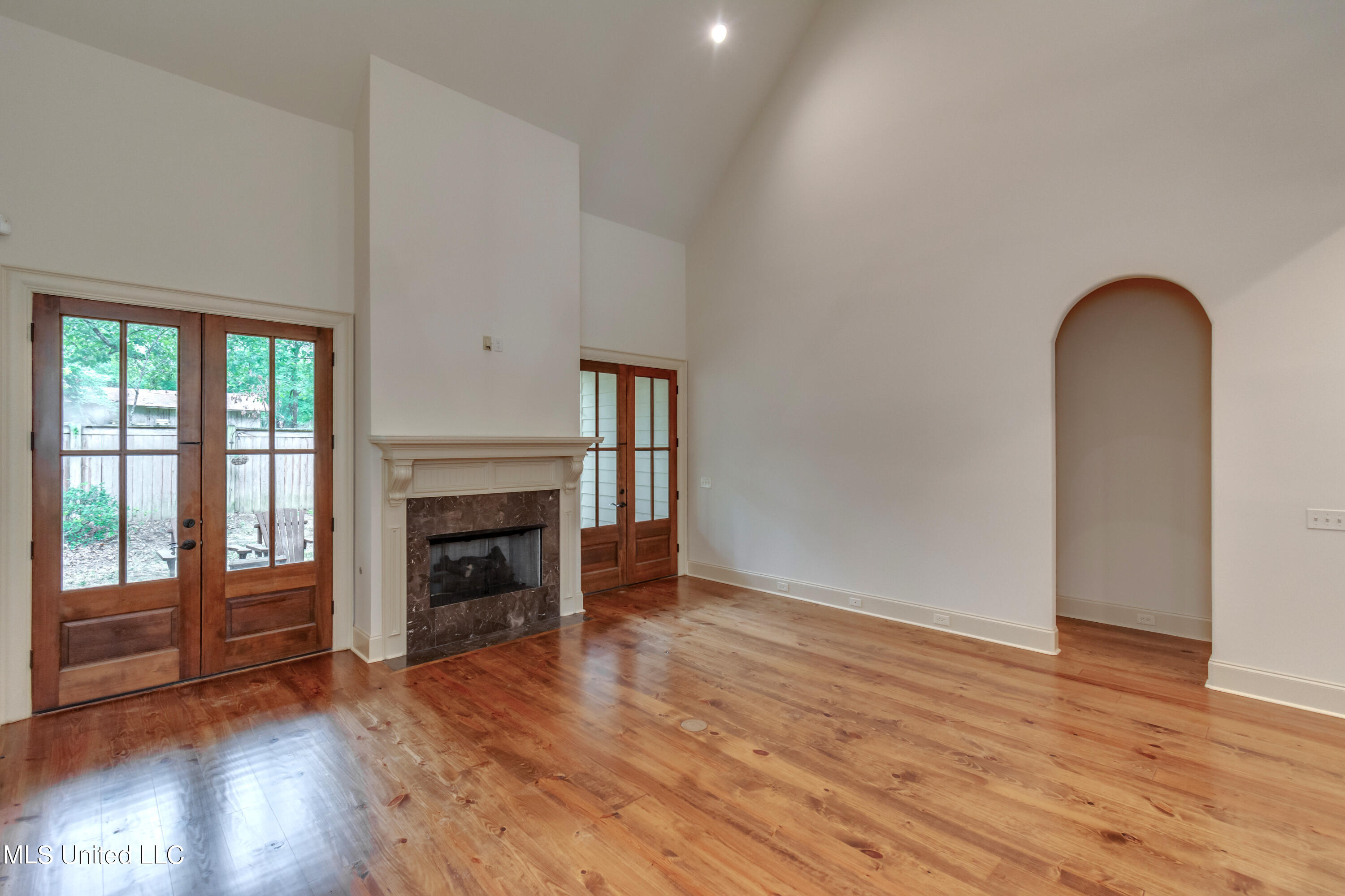 Madison, Mississippi 39110, United States, 4 Bedrooms Bedrooms, ,3 BathroomsBathrooms,Residential,Pending,50355