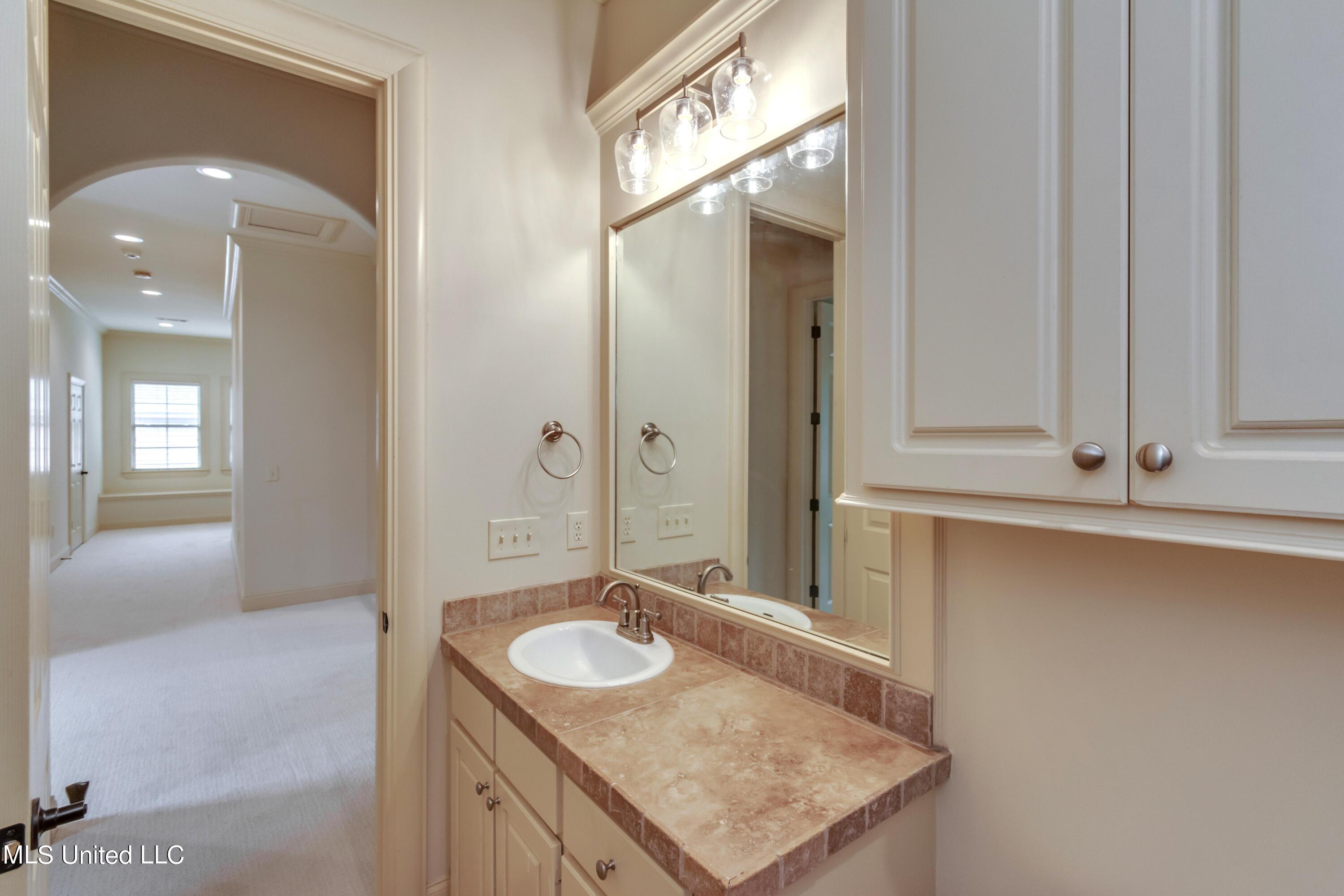 Madison, Mississippi 39110, United States, 4 Bedrooms Bedrooms, ,3 BathroomsBathrooms,Residential,Pending,50355