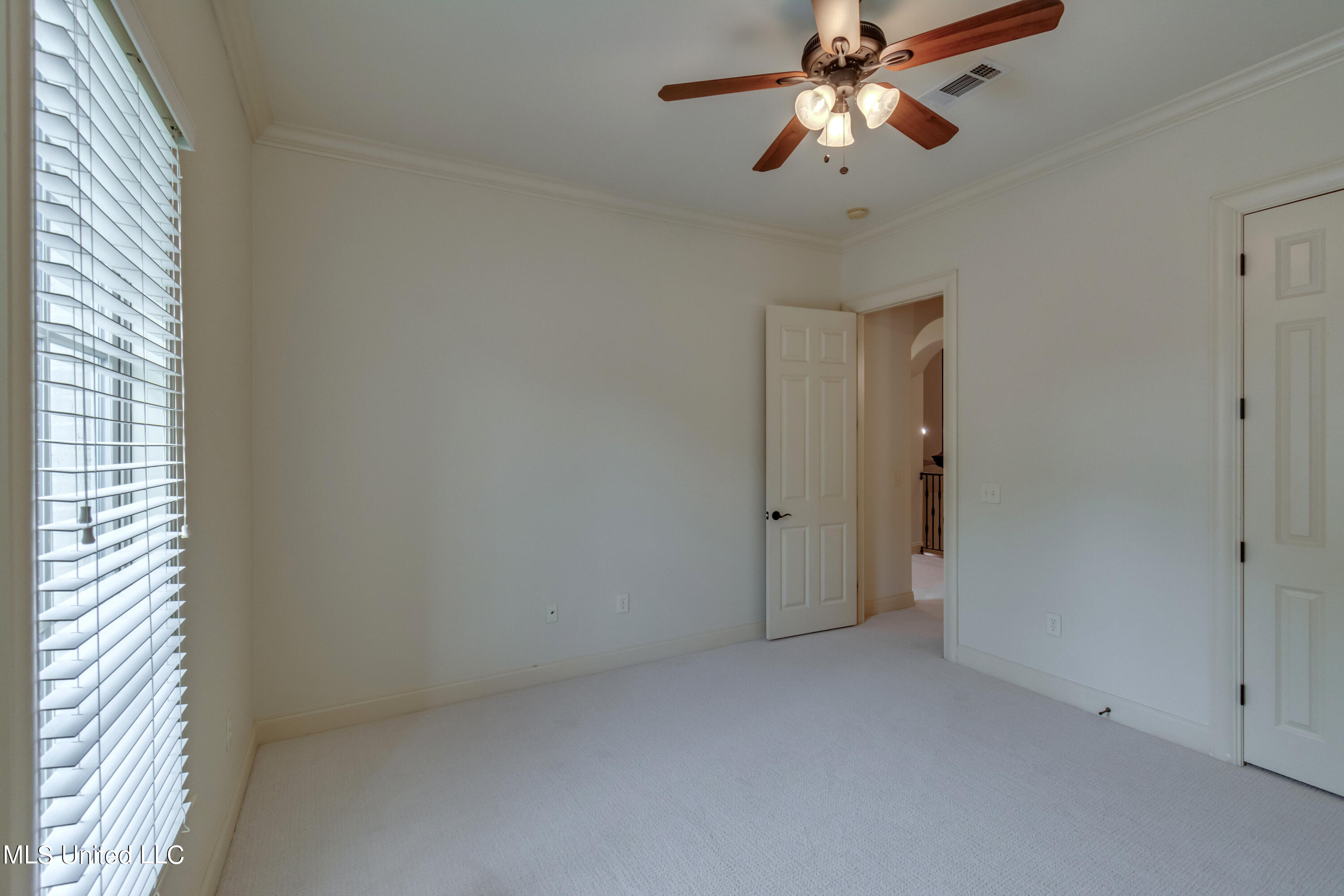 Madison, Mississippi 39110, United States, 4 Bedrooms Bedrooms, ,3 BathroomsBathrooms,Residential,Pending,50355