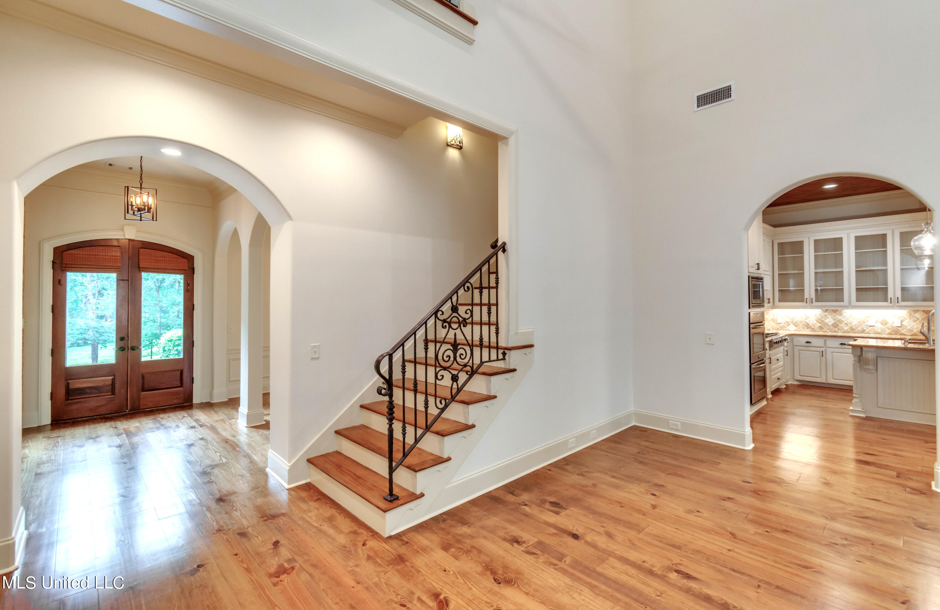 Madison, Mississippi 39110, United States, 4 Bedrooms Bedrooms, ,3 BathroomsBathrooms,Residential,Pending,50355