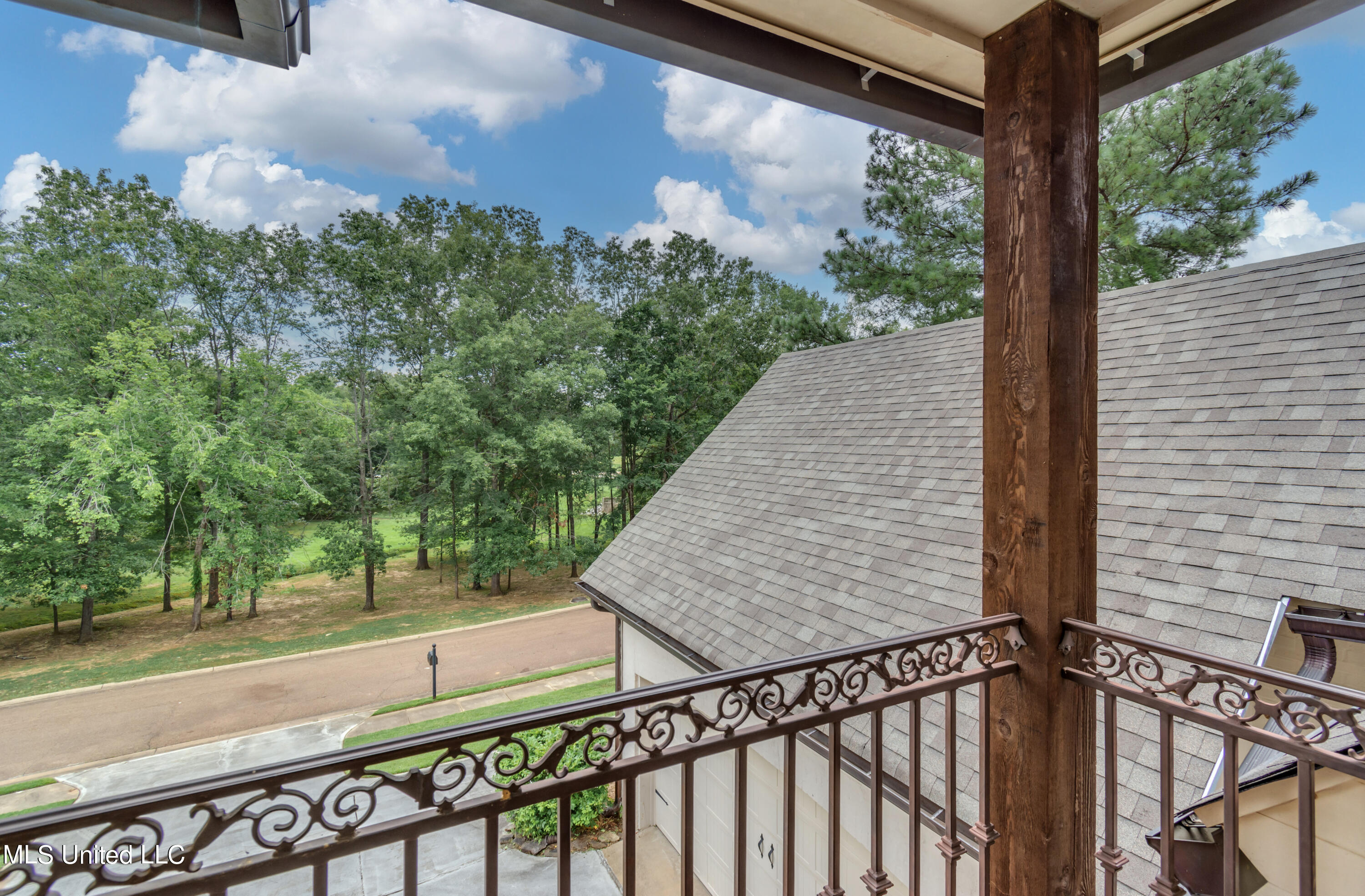 Madison, Mississippi 39110, United States, 4 Bedrooms Bedrooms, ,3 BathroomsBathrooms,Residential,Pending,50355