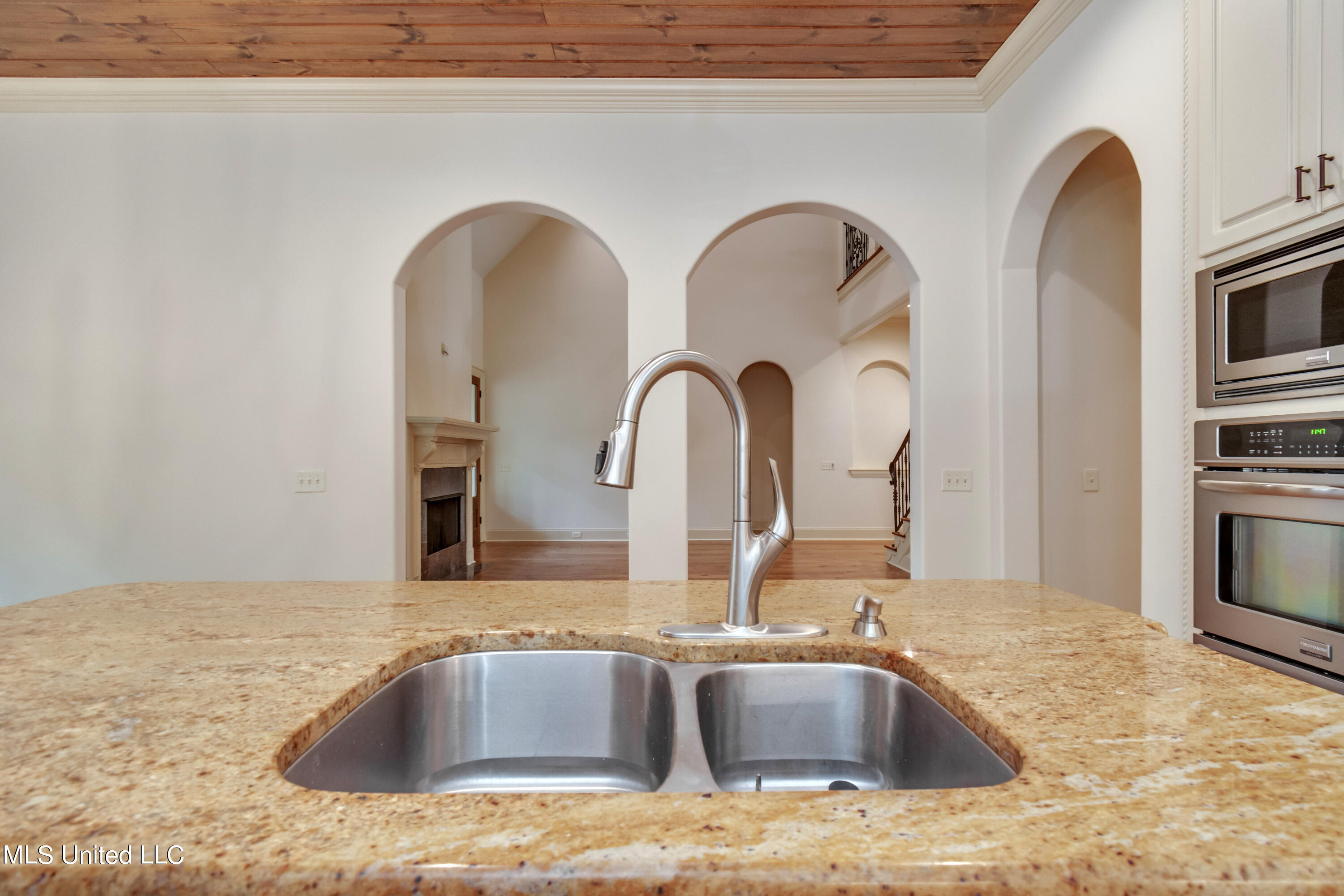 Madison, Mississippi 39110, United States, 4 Bedrooms Bedrooms, ,3 BathroomsBathrooms,Residential,Pending,50355