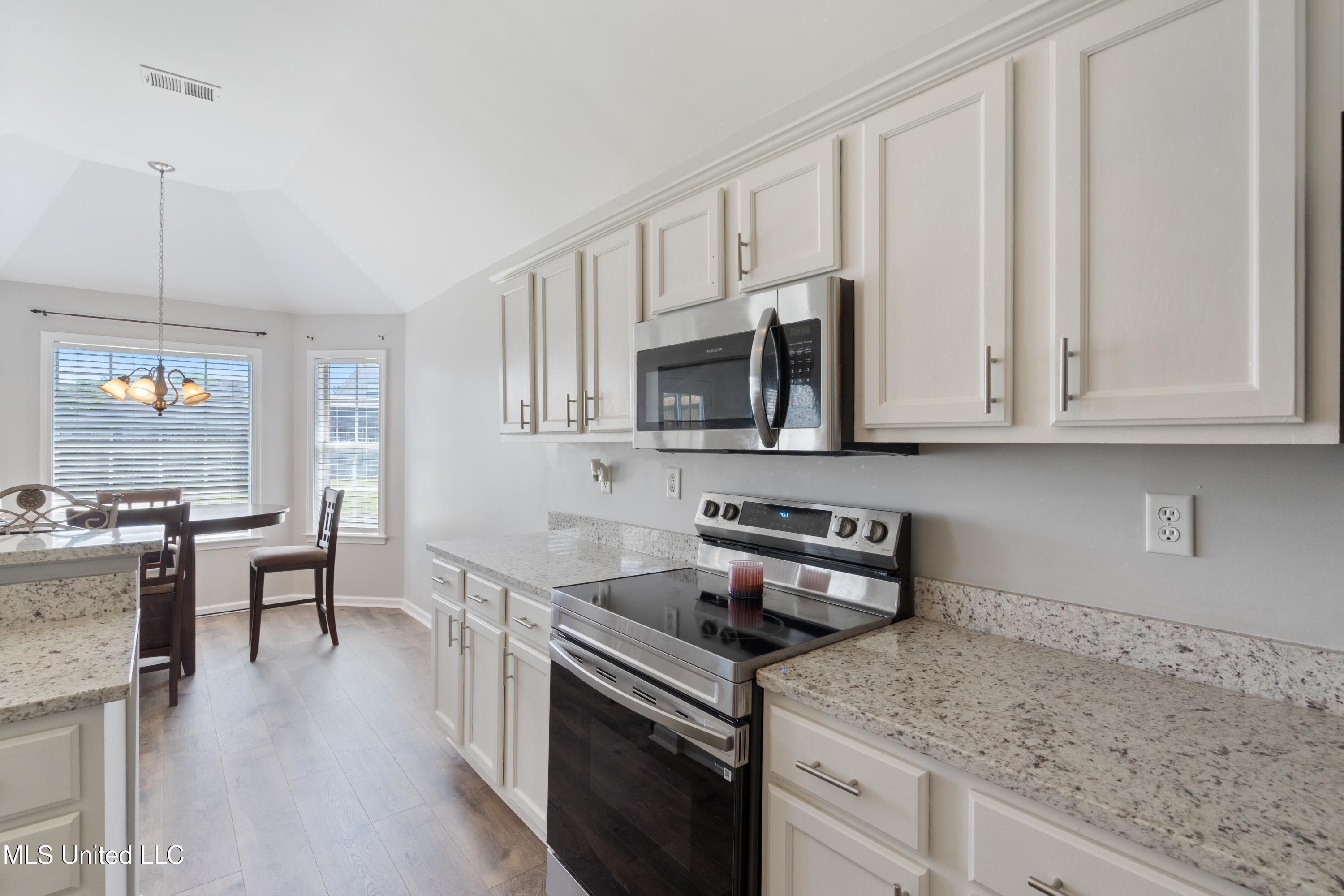 7868 Plantation Ridge Cove, Olive Branch, Mississippi image 15