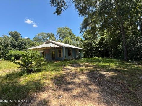 Homes For Sale - 920 Howe Street<br/> McComb, MS 39648
