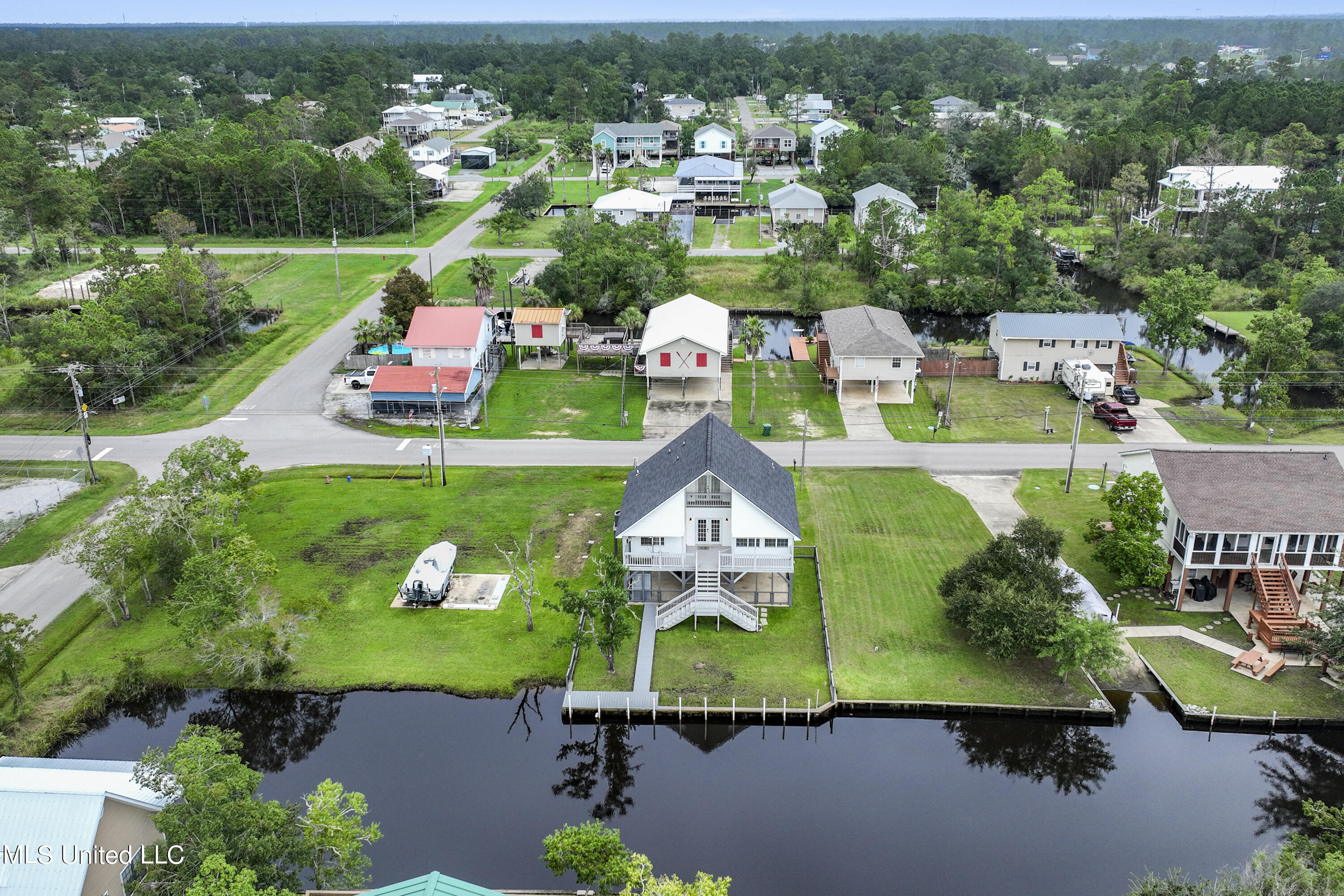 11113 Lagan Street, Bay Saint Louis, Mississippi image 47