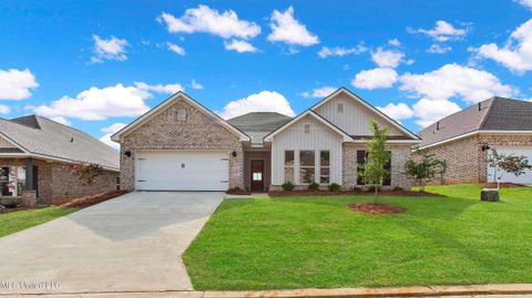 Homes For Sale - 204 Serenity Lake Drive<br/> Pearl, MS 39208