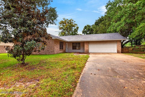 Homes For Sale - 2320 Lynn Avenue<br/> Harrison County, Gulfport, MS 39503