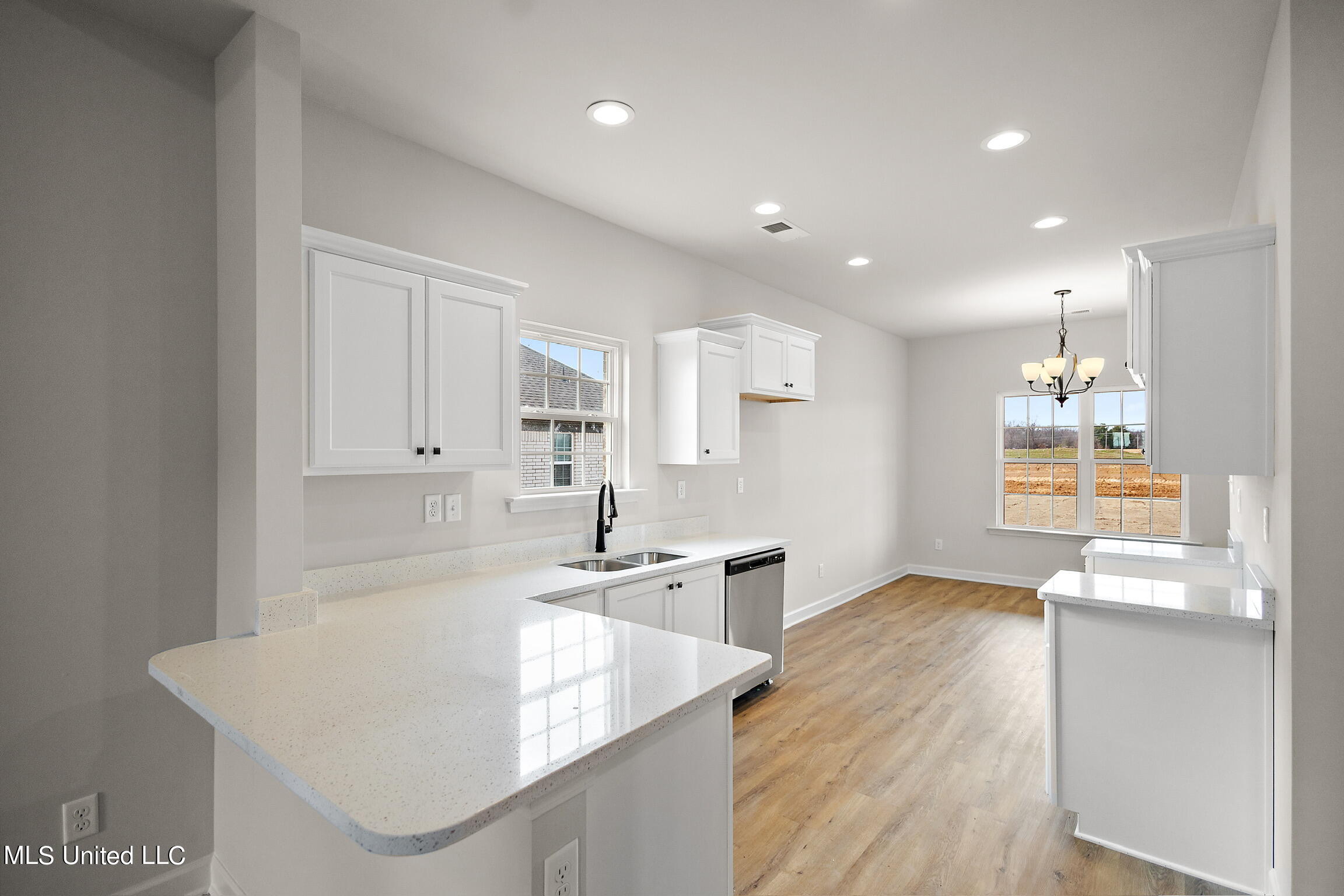 2337 Franklin Drive, Southaven, Mississippi image 11