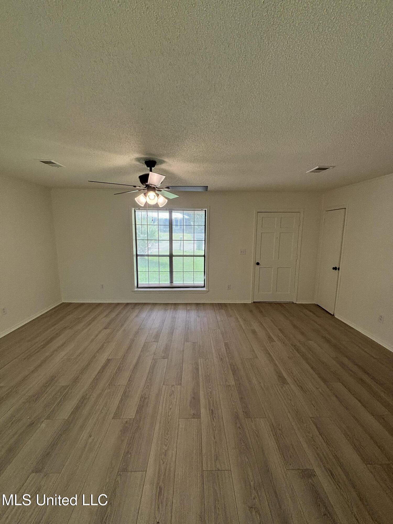 578 Robbindale Lane, Holly Springs, Mississippi image 7