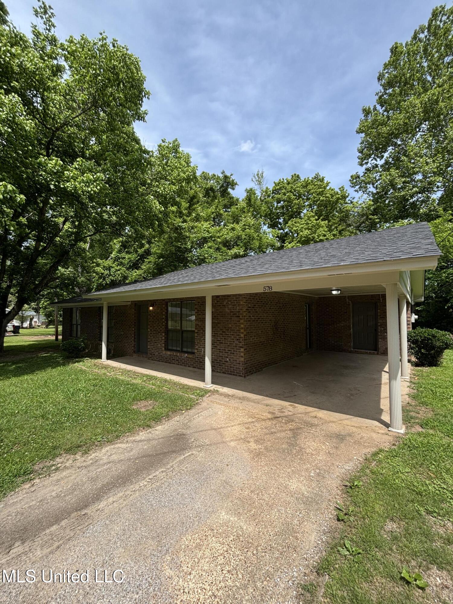 578 Robbindale Lane, Holly Springs, Mississippi image 2