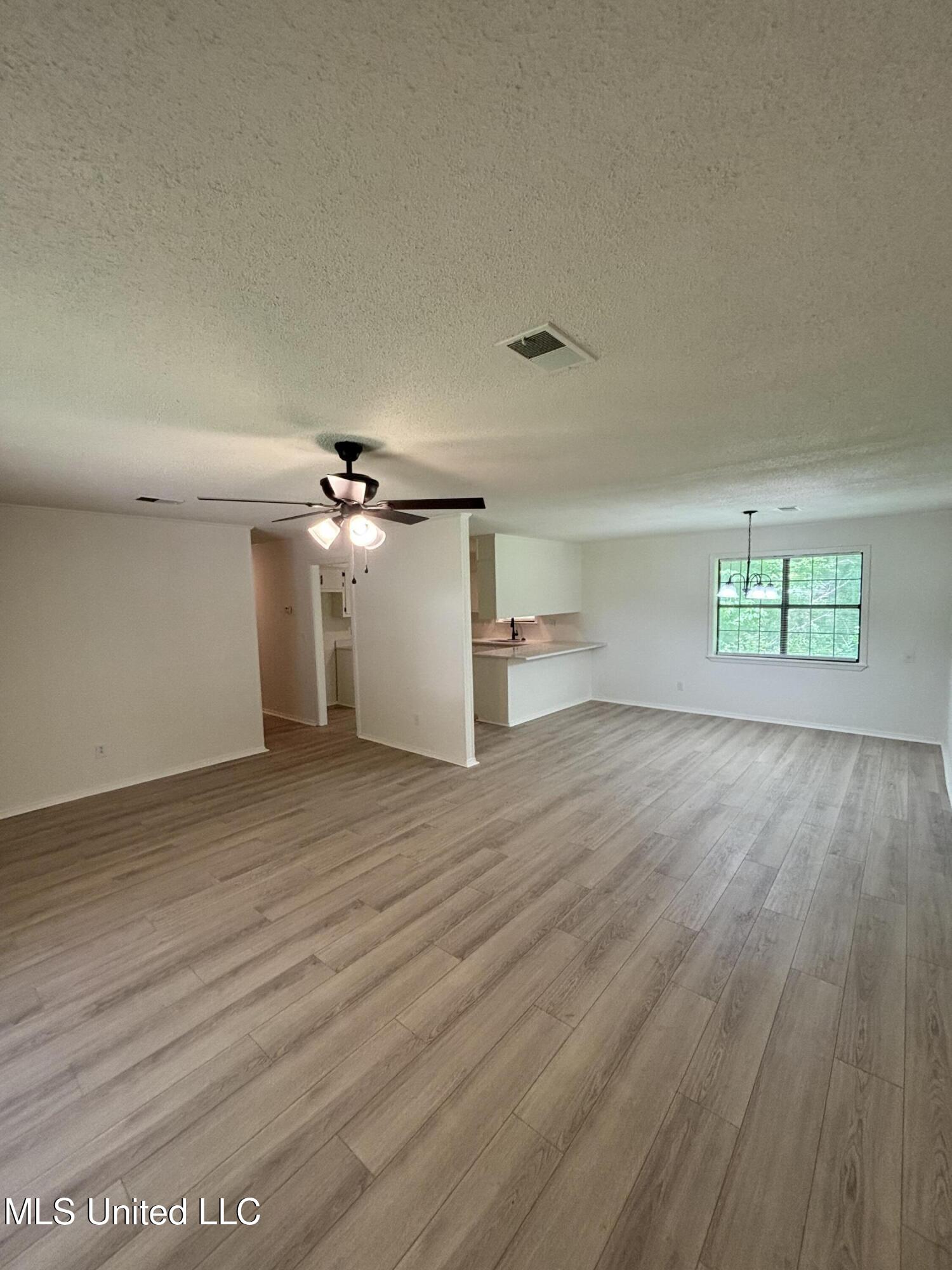 578 Robbindale Lane, Holly Springs, Mississippi image 6