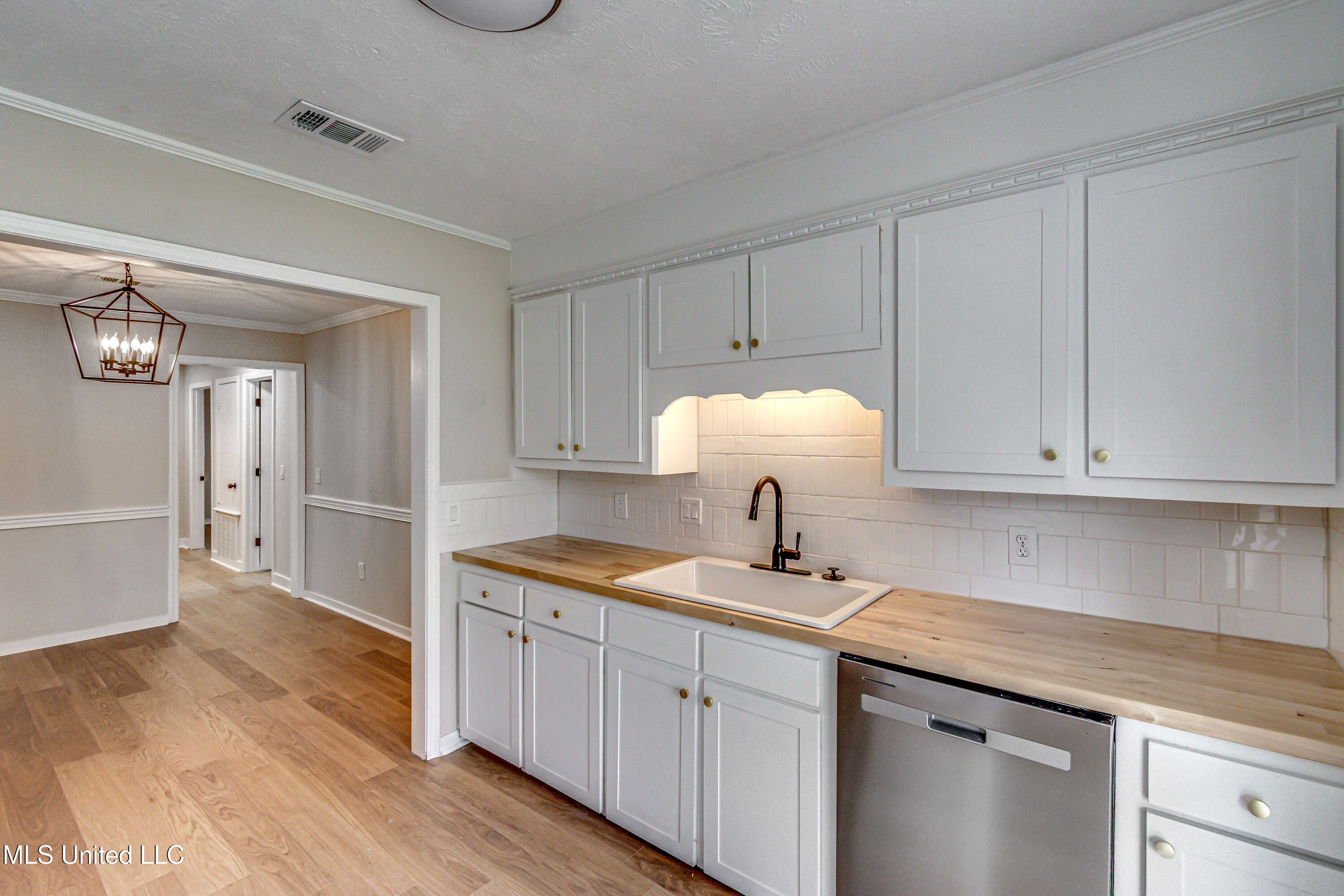 1021 College South Cove, Brandon, Mississippi image 19