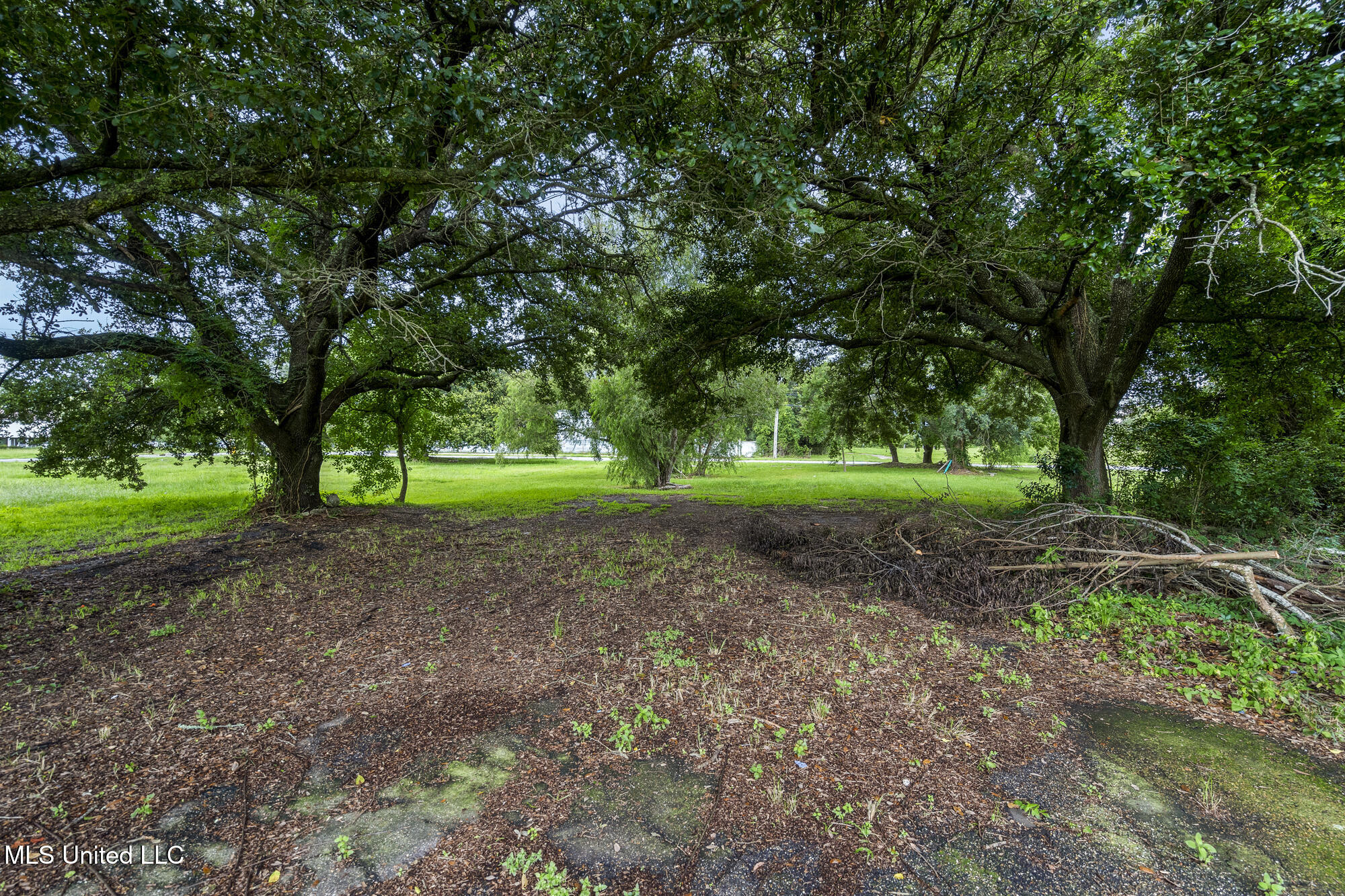 214 Howard Avenue, Biloxi, Mississippi image 9