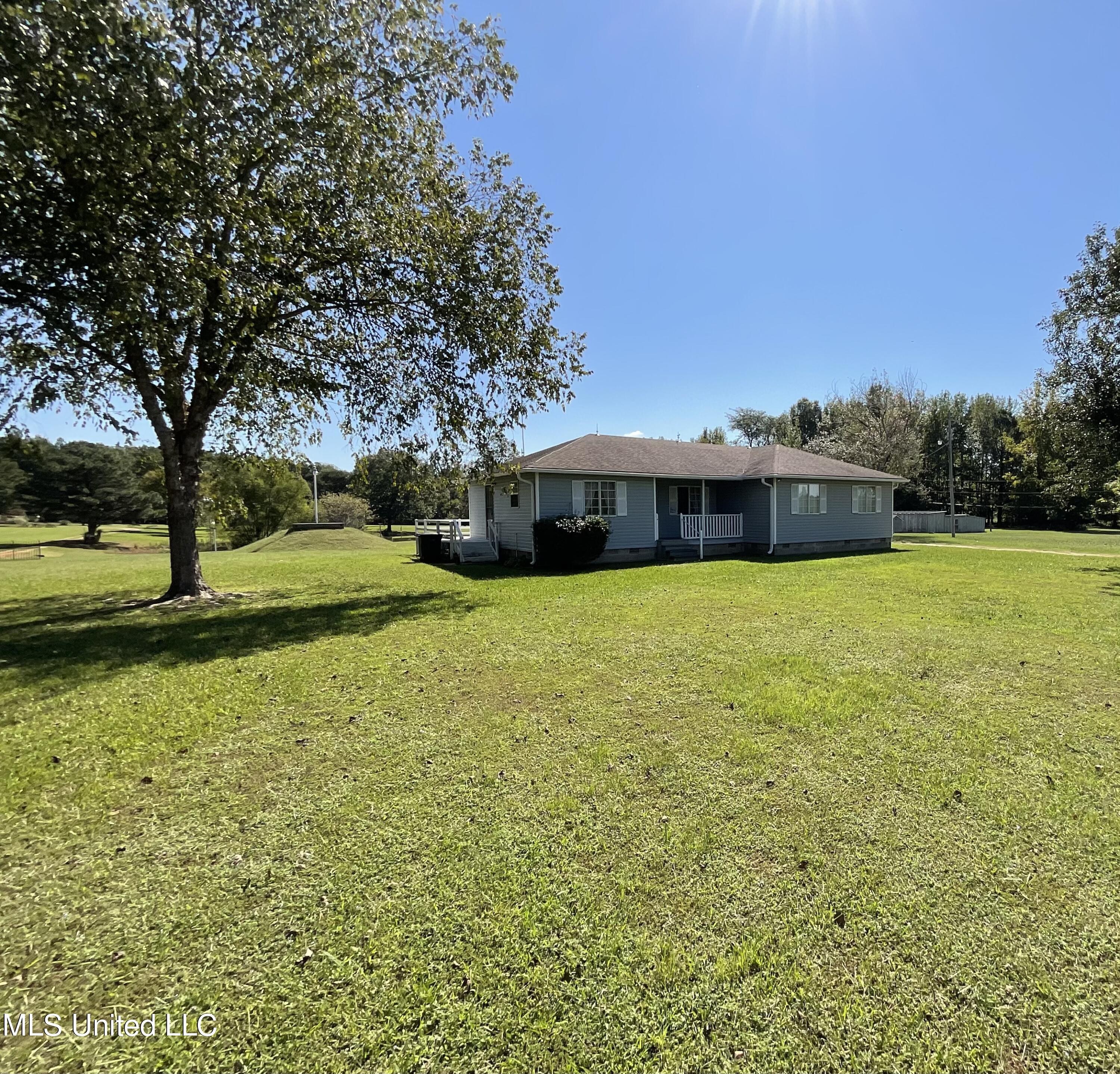 845 Fulmer Road, Como, Mississippi image 2