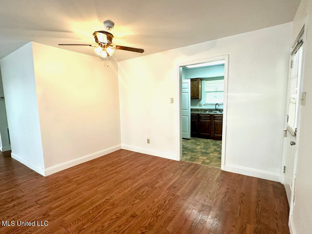 6 Dogwood Circle, Diamondhead, Mississippi image 5