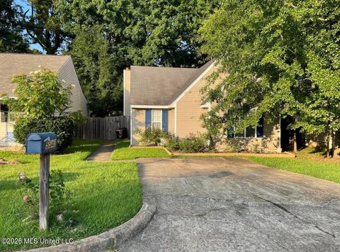 Homes For Sale - 5543 Tiki Lane<br/> Jackson, MS 39212