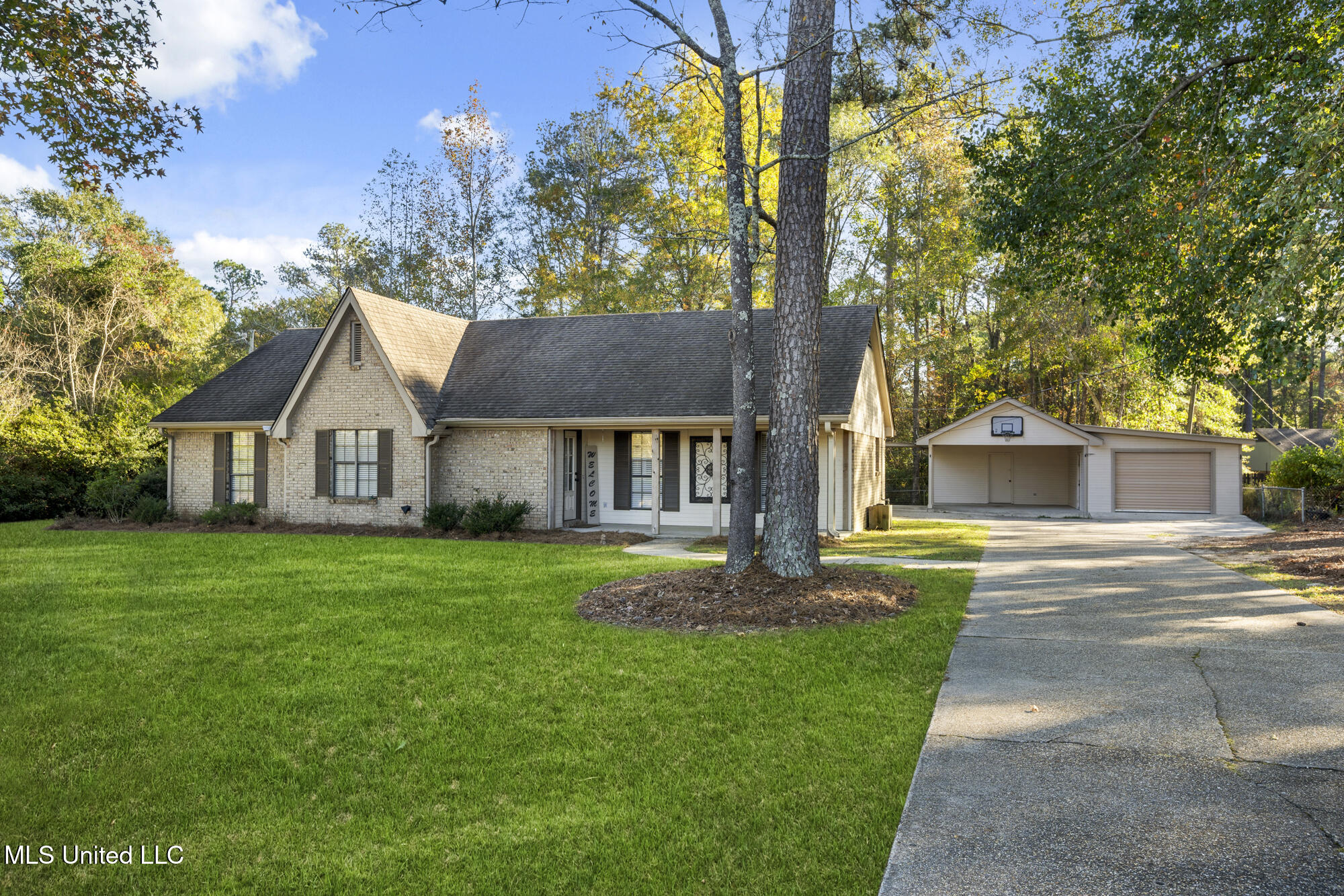 415 Trussell Road, Petal, Mississippi image 2