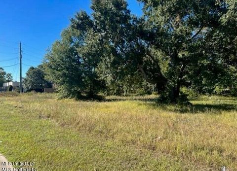 Vacant Land For Sale - 2186 Pass Road Road<br/> Harrison County, Biloxi, MS 39531