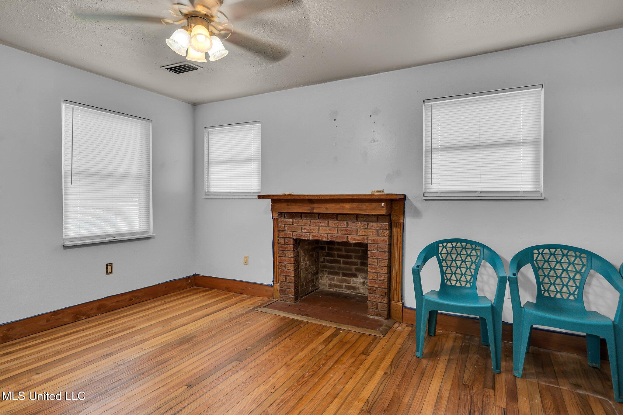 1810 Roosevelt Street, Pascagoula, Mississippi image 7