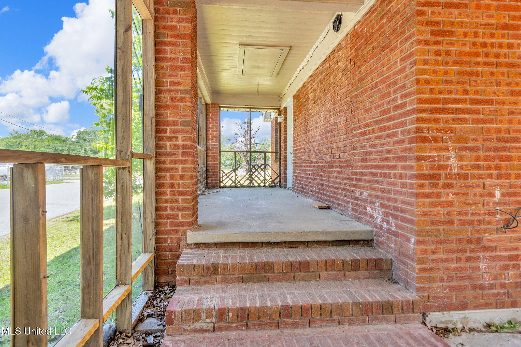 1810 Roosevelt Street, Pascagoula, Mississippi image 3