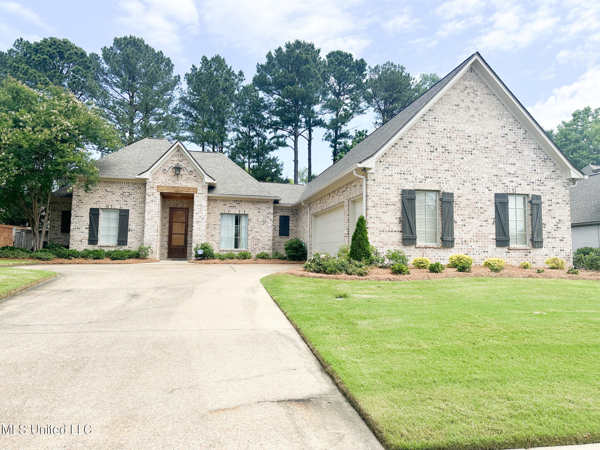 436 St Ives Drive, Madison, Mississippi image 1