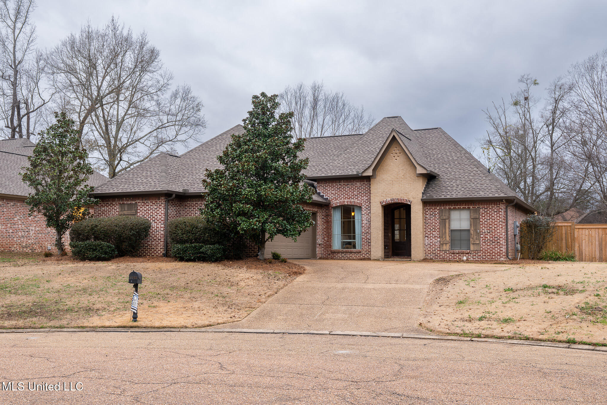 267 E Pinebrook Drive, Brandon, Mississippi image 1