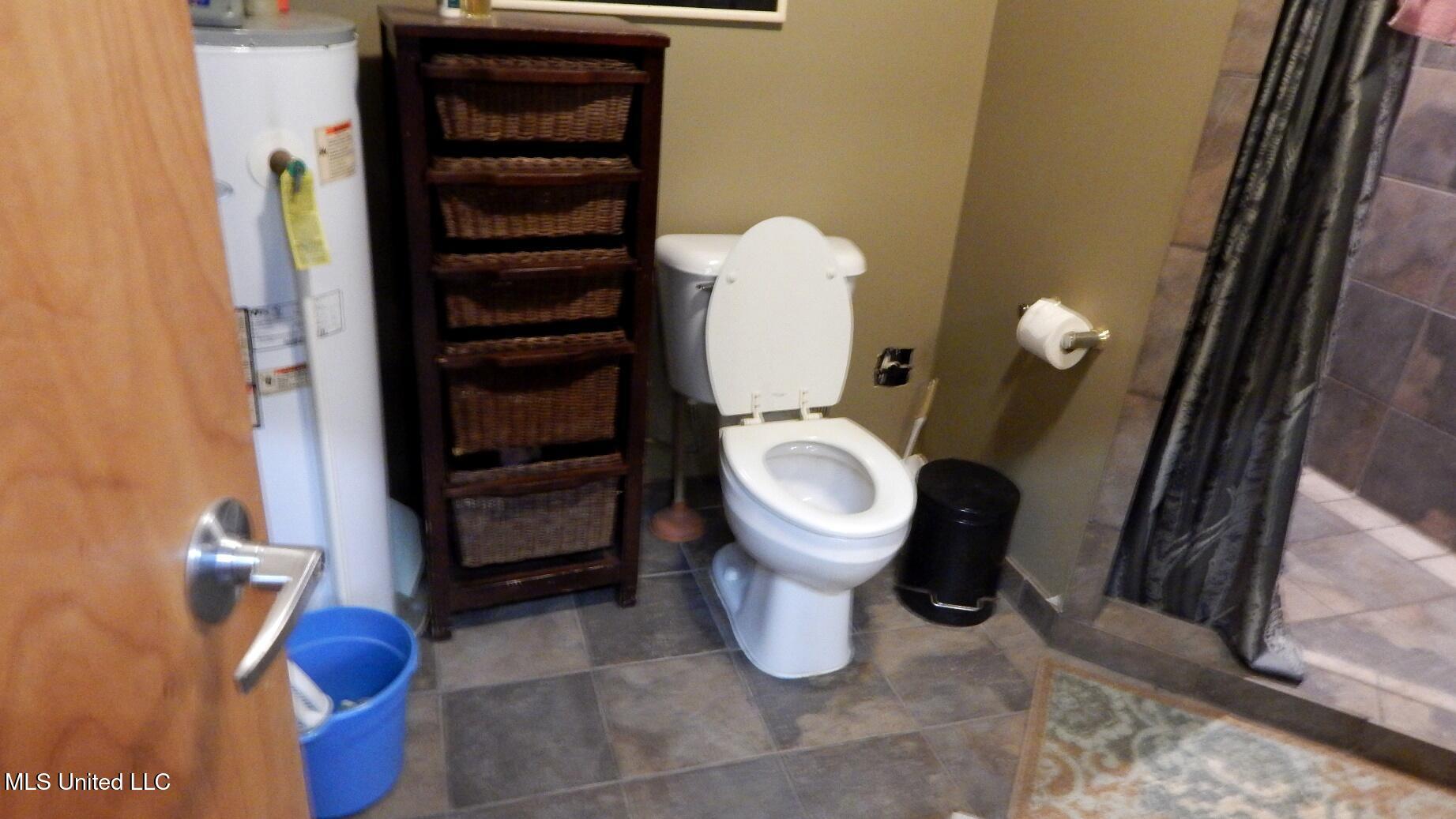 2450 Longtown Road, Sarah, Mississippi image 19