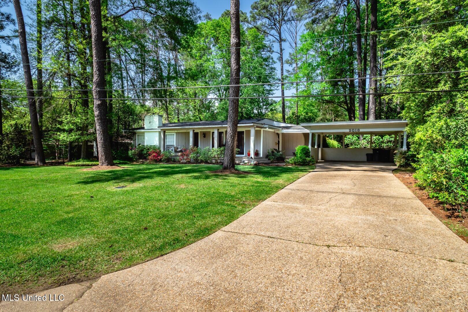 2018 London Avenue, Jackson, Mississippi image 4
