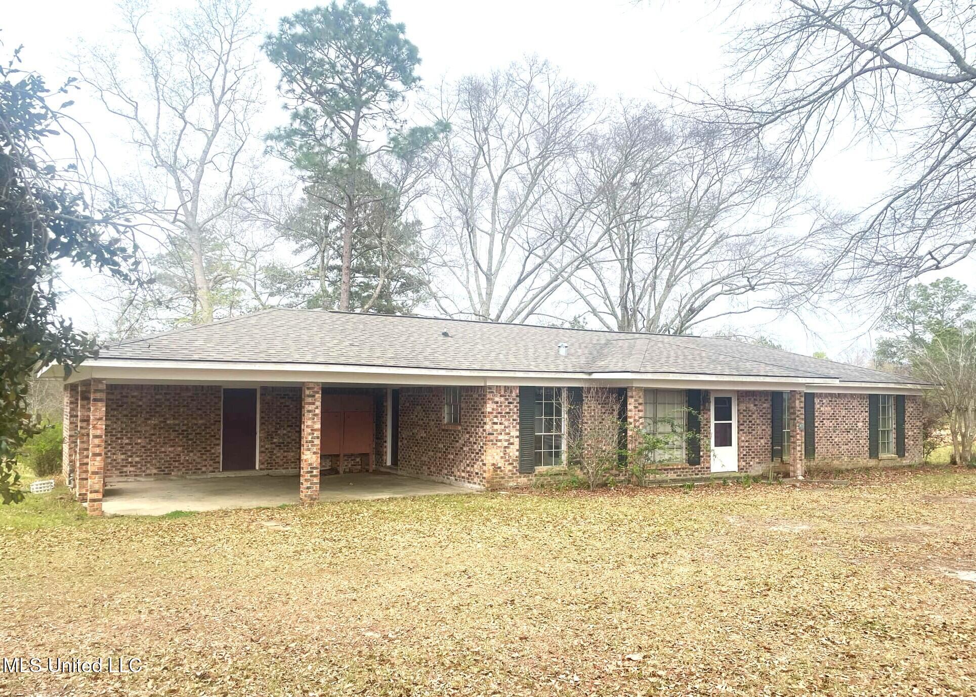 141 Edger Emerson Circle, Lucedale, Mississippi image 1