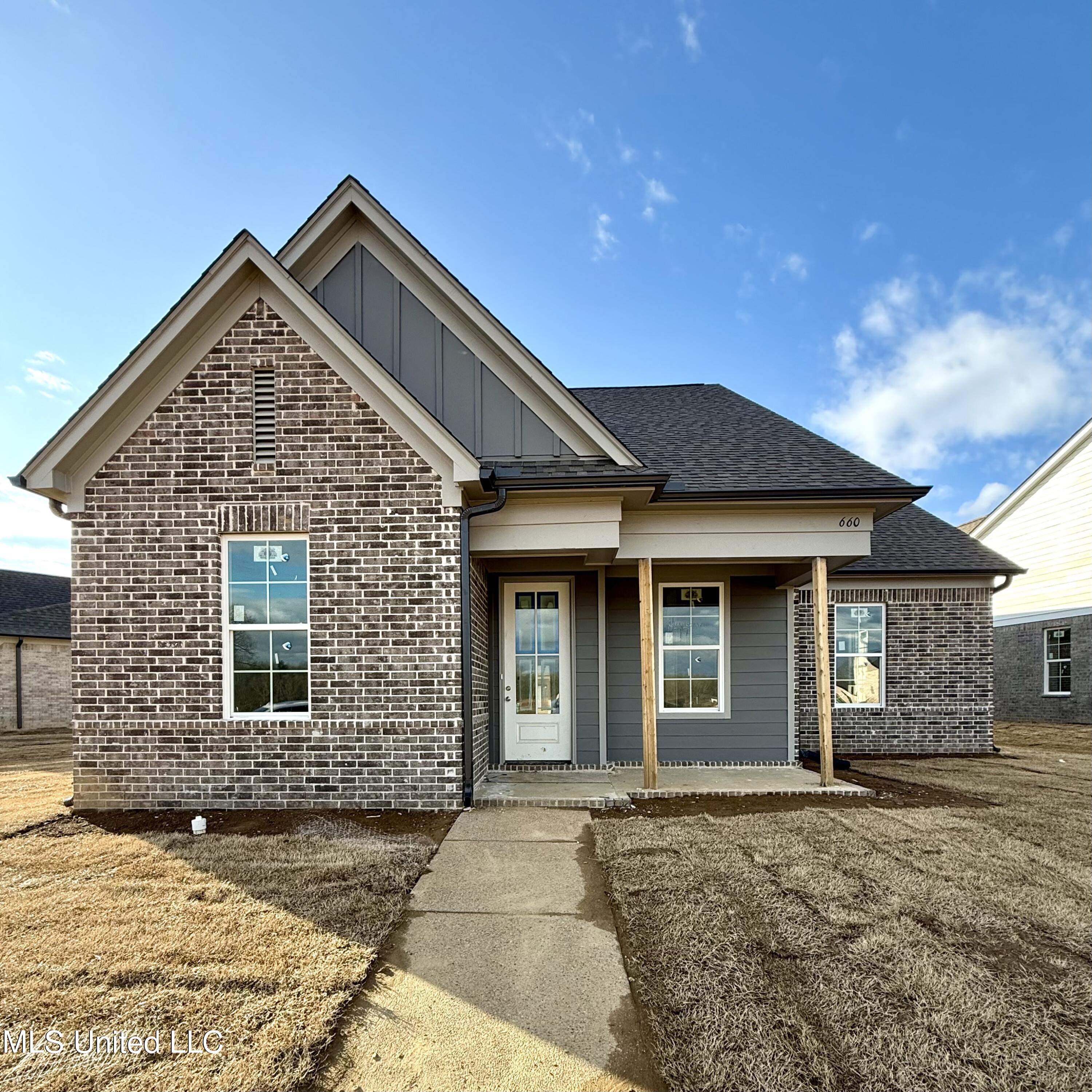 660 Bolivar Drive, Nesbit, Mississippi image 1