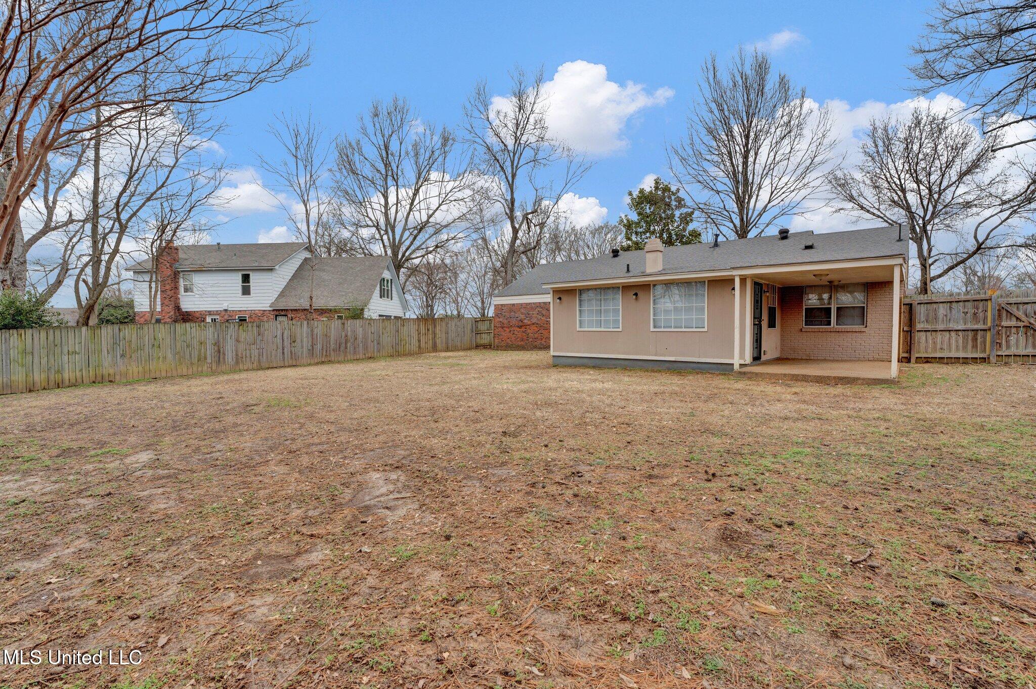 385 N Lake Shore Drive, Southaven, Mississippi image 32