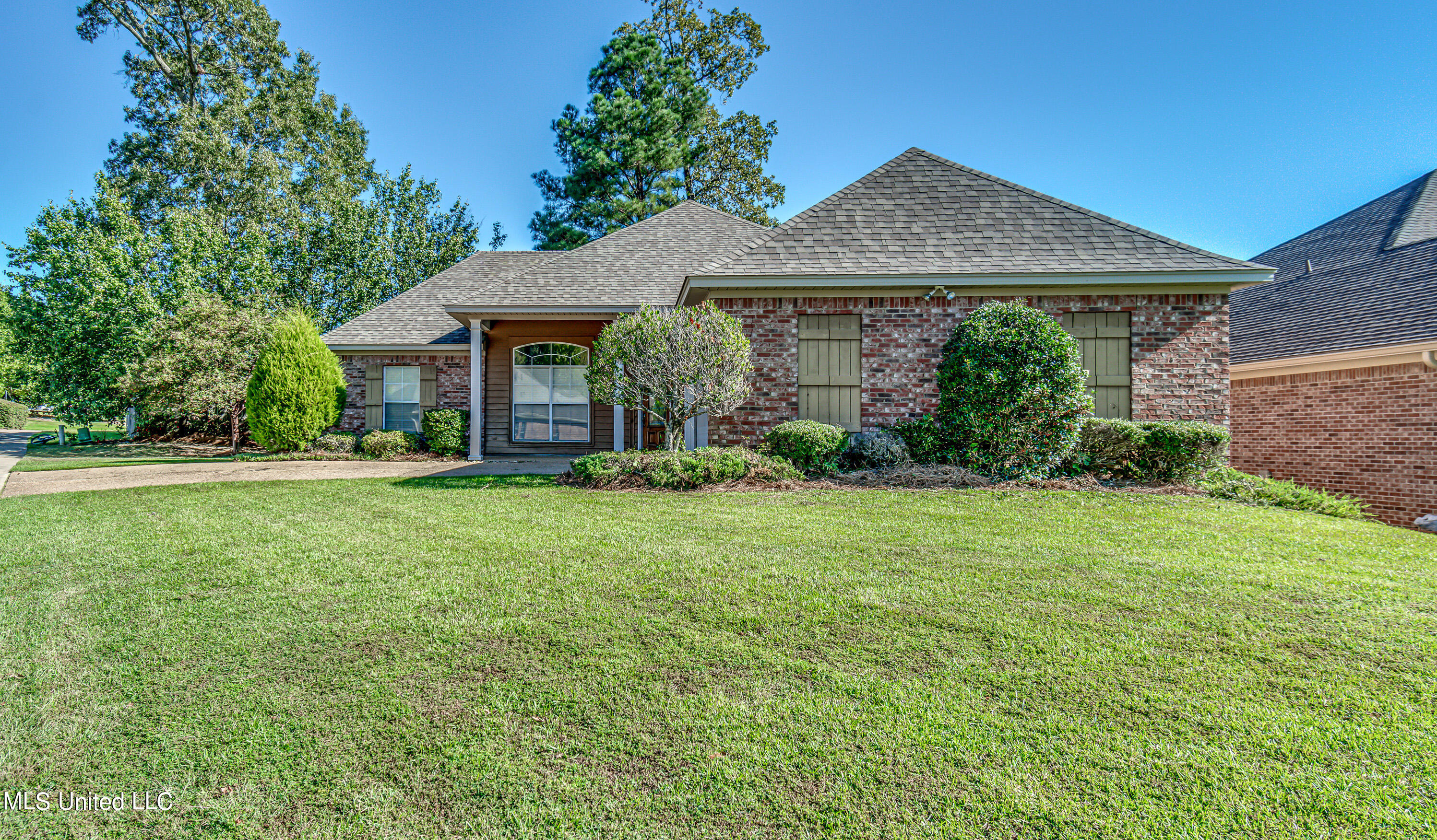 801 Hambridge Court, Brandon, Mississippi image 2